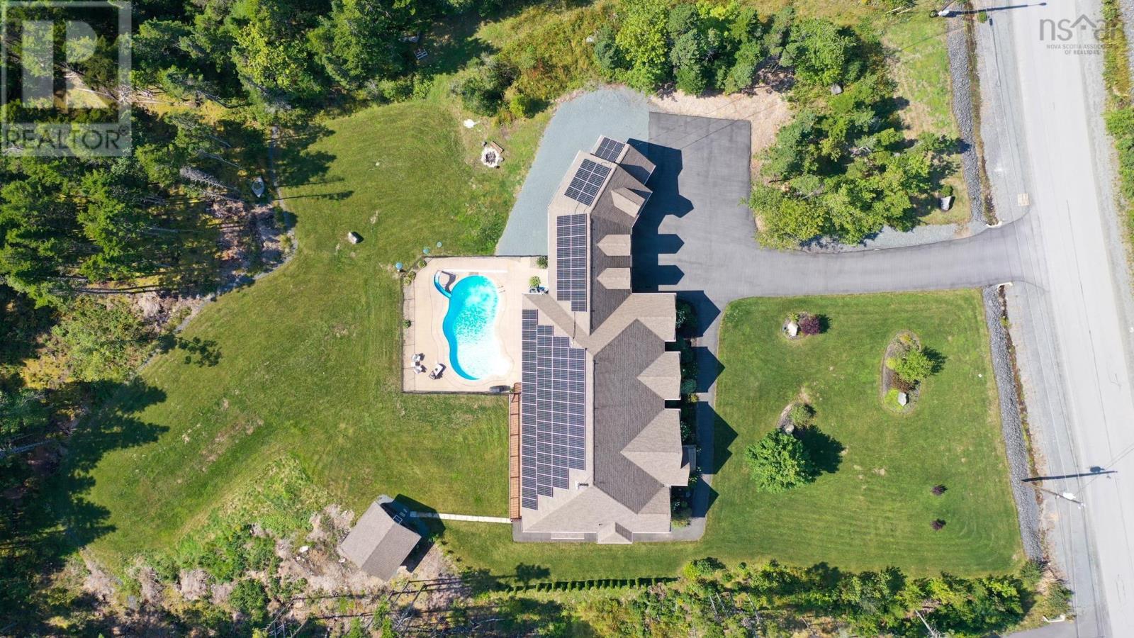 1025 Voyageur Way