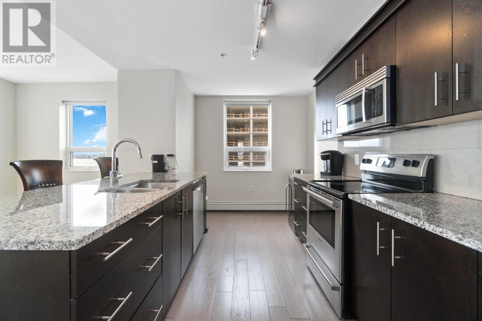 605 15 Kings Wharf Place, #605