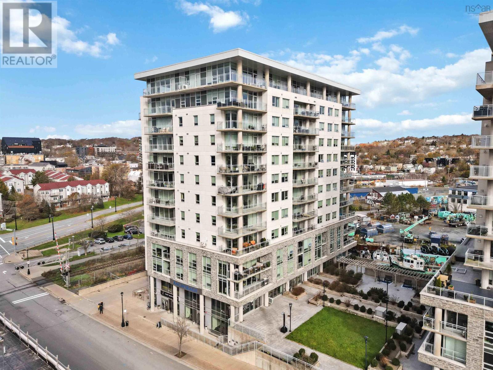 605 15 Kings Wharf Place, #605