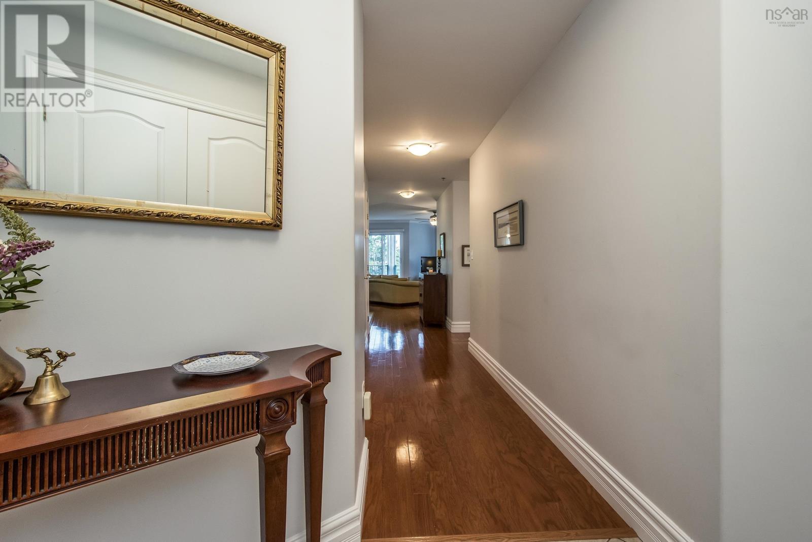 307 78 Regency Park Drive, #307