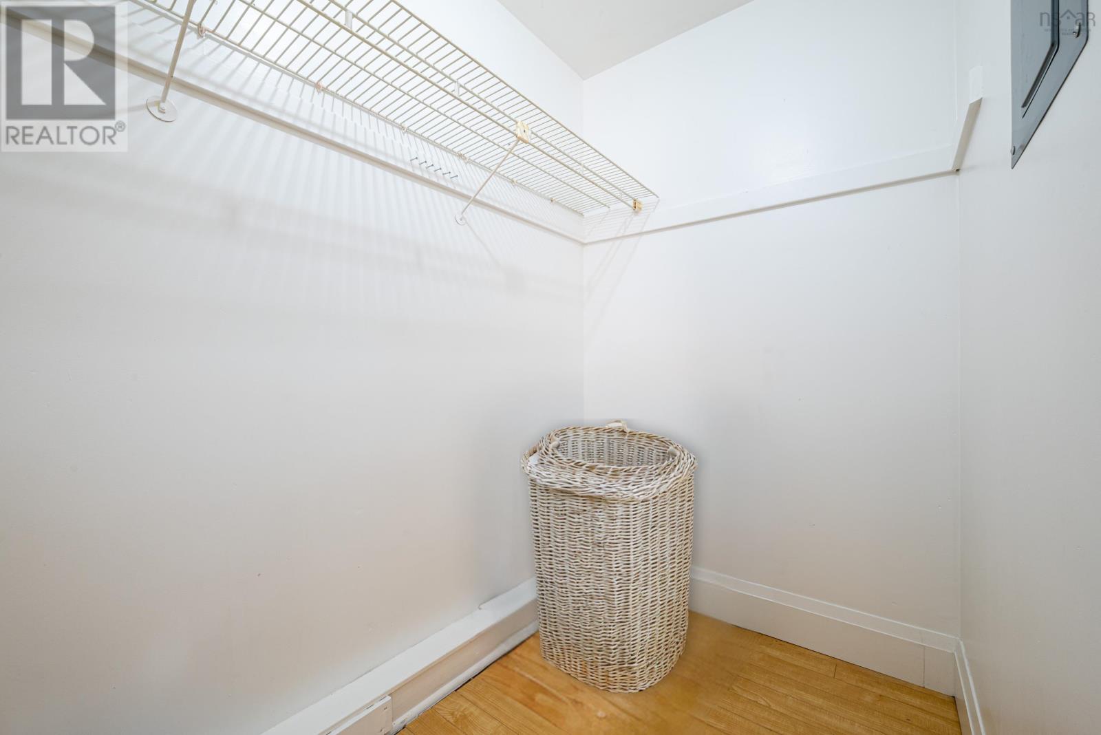 1 6269 Cork Street, #1