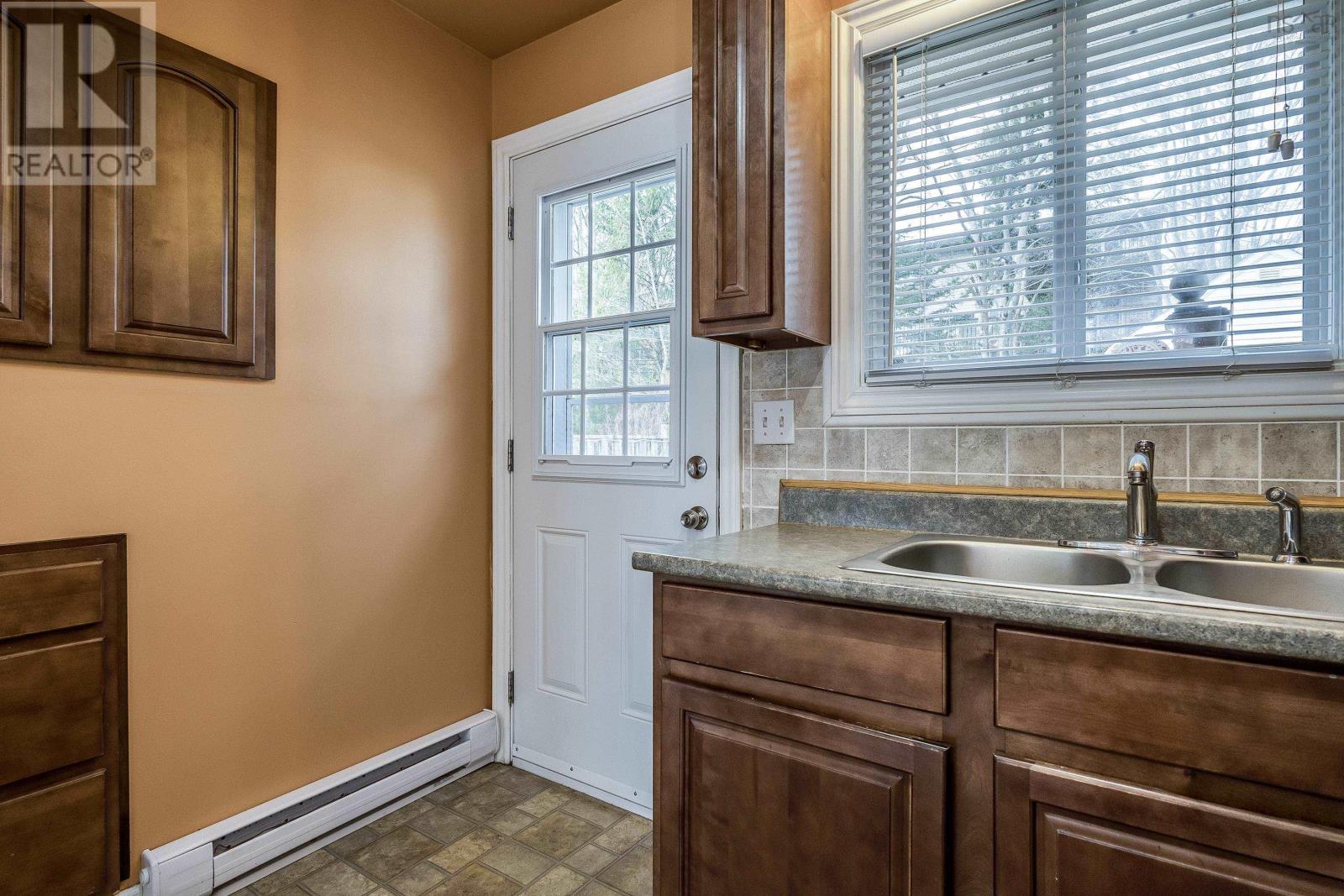 60 Cranberry Crescent