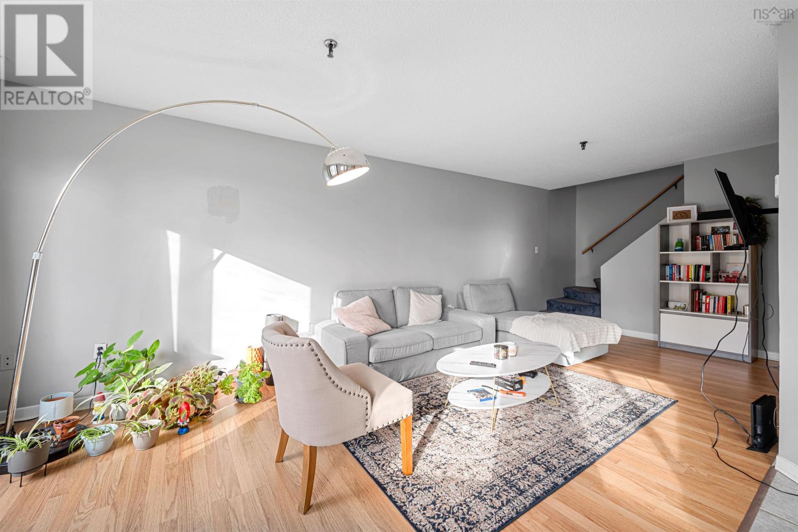 323 2070 Quingate Place, #323