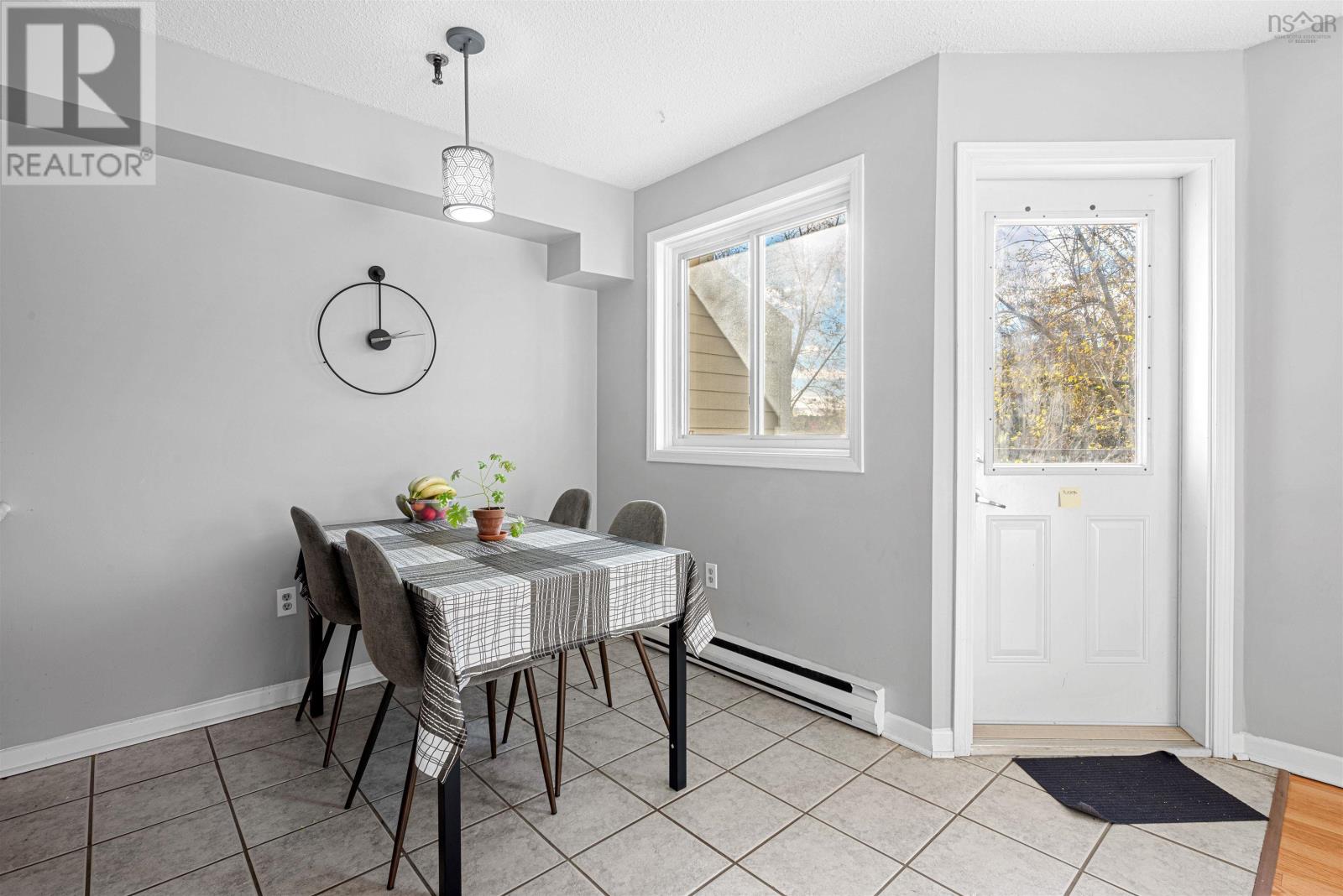 323 2070 Quingate Place, #323
