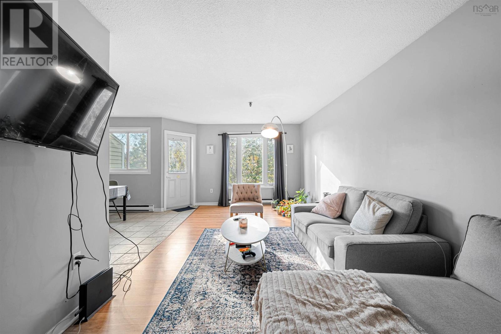 323 2070 Quingate Place, #323
