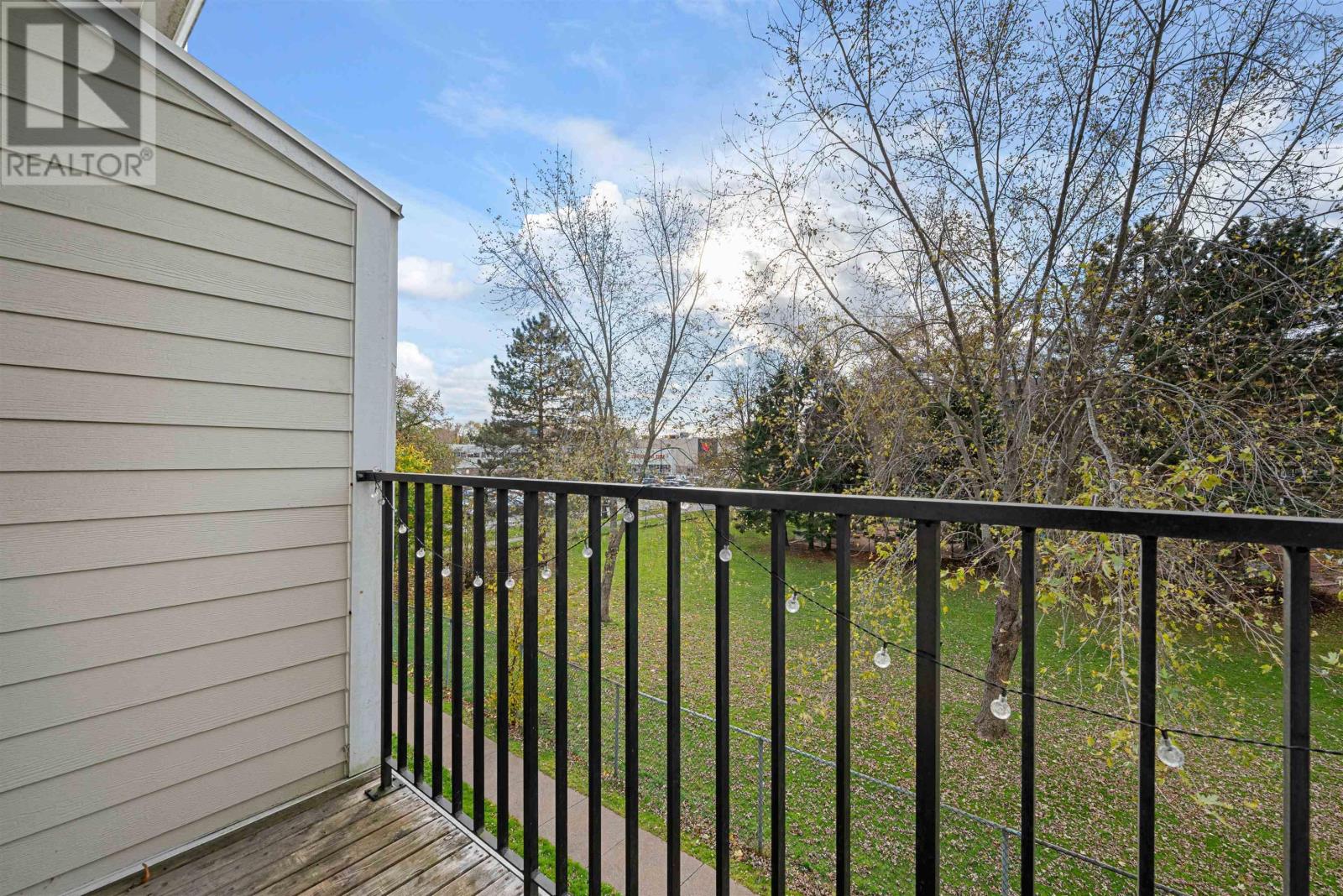 323 2070 Quingate Place, #323