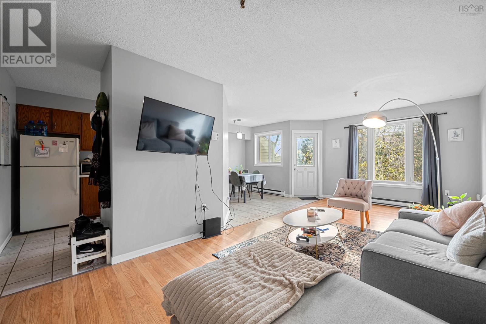 323 2070 Quingate Place, #323