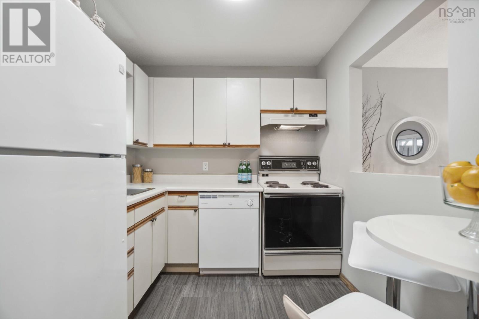 302 3700 John Parr Drive, #302