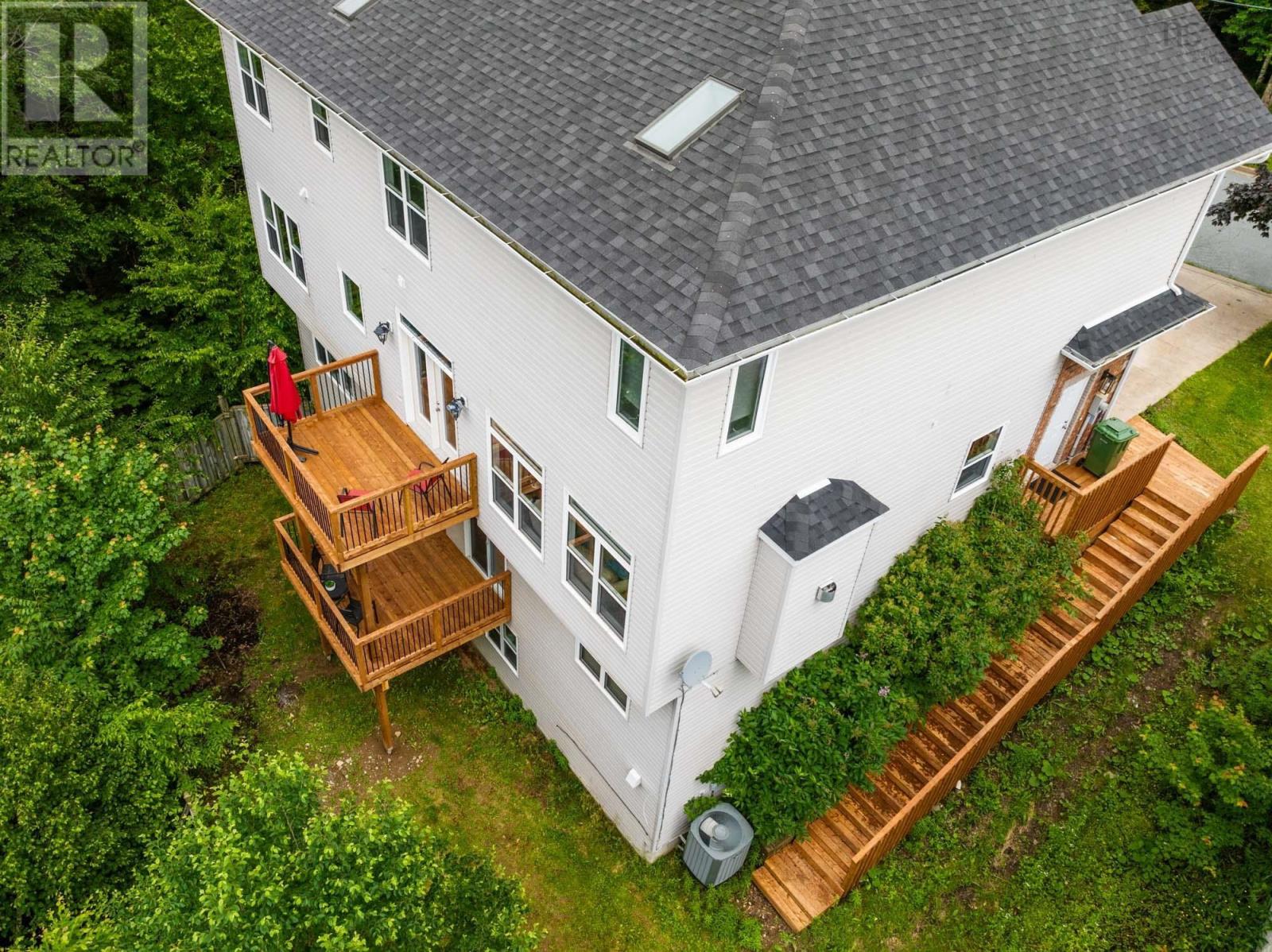 12 Ahmadi Crescent