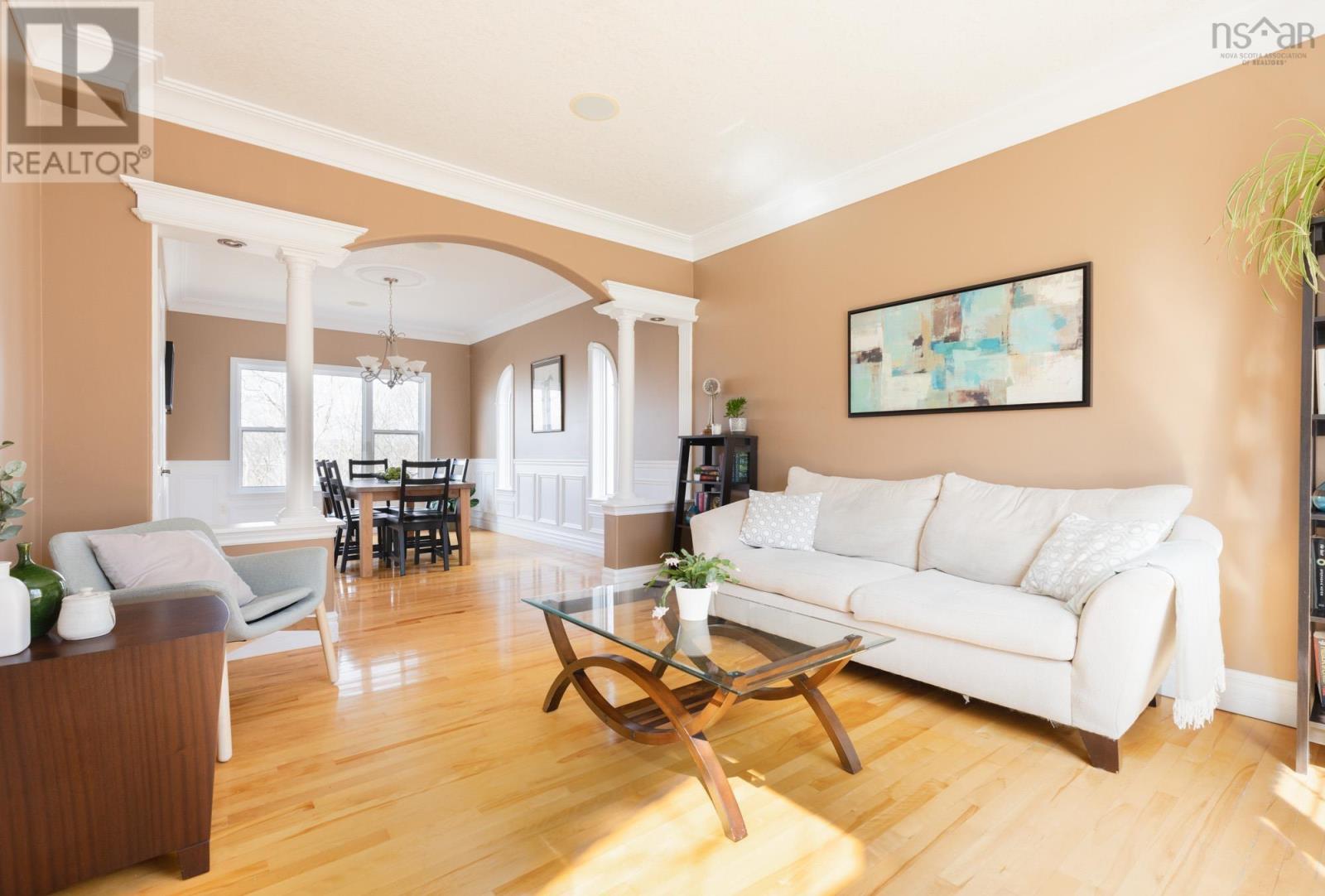 12 Ahmadi Crescent