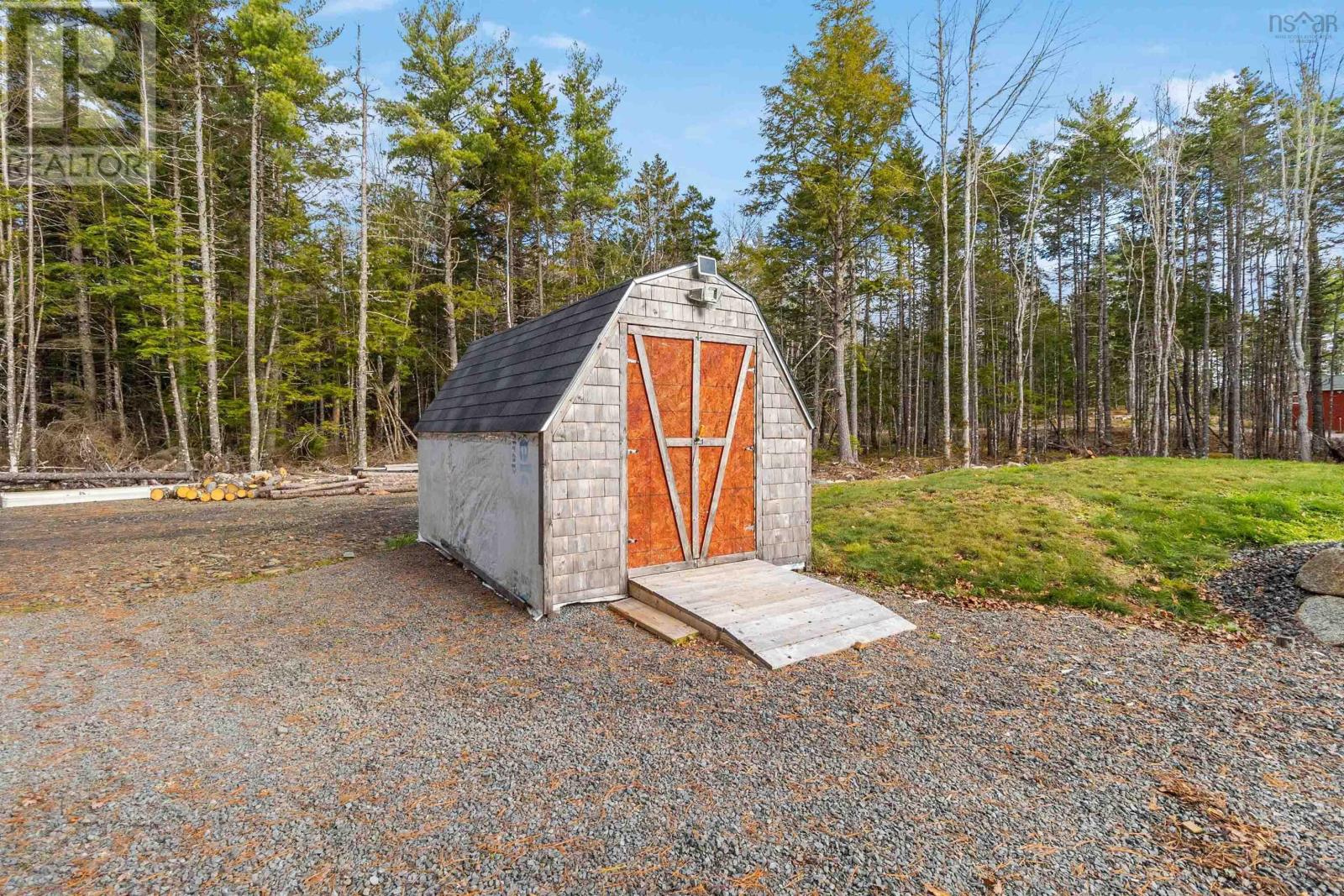 547 Bolivar Road