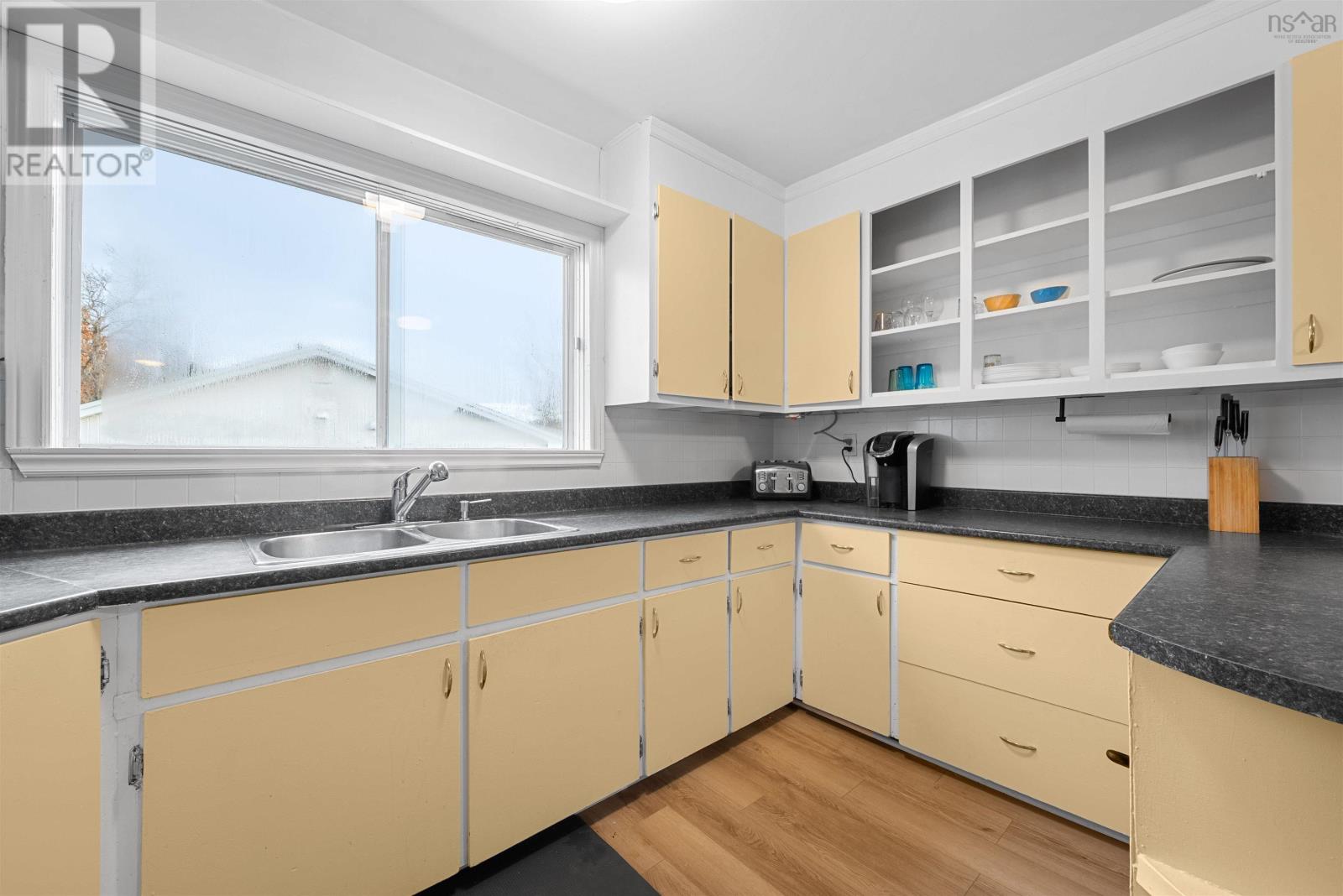 84 Hillside Avenue