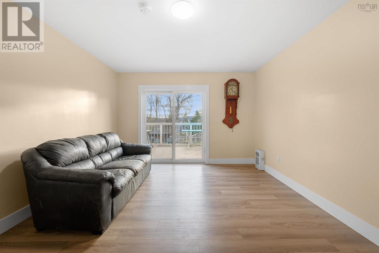 84 Hillside Avenue