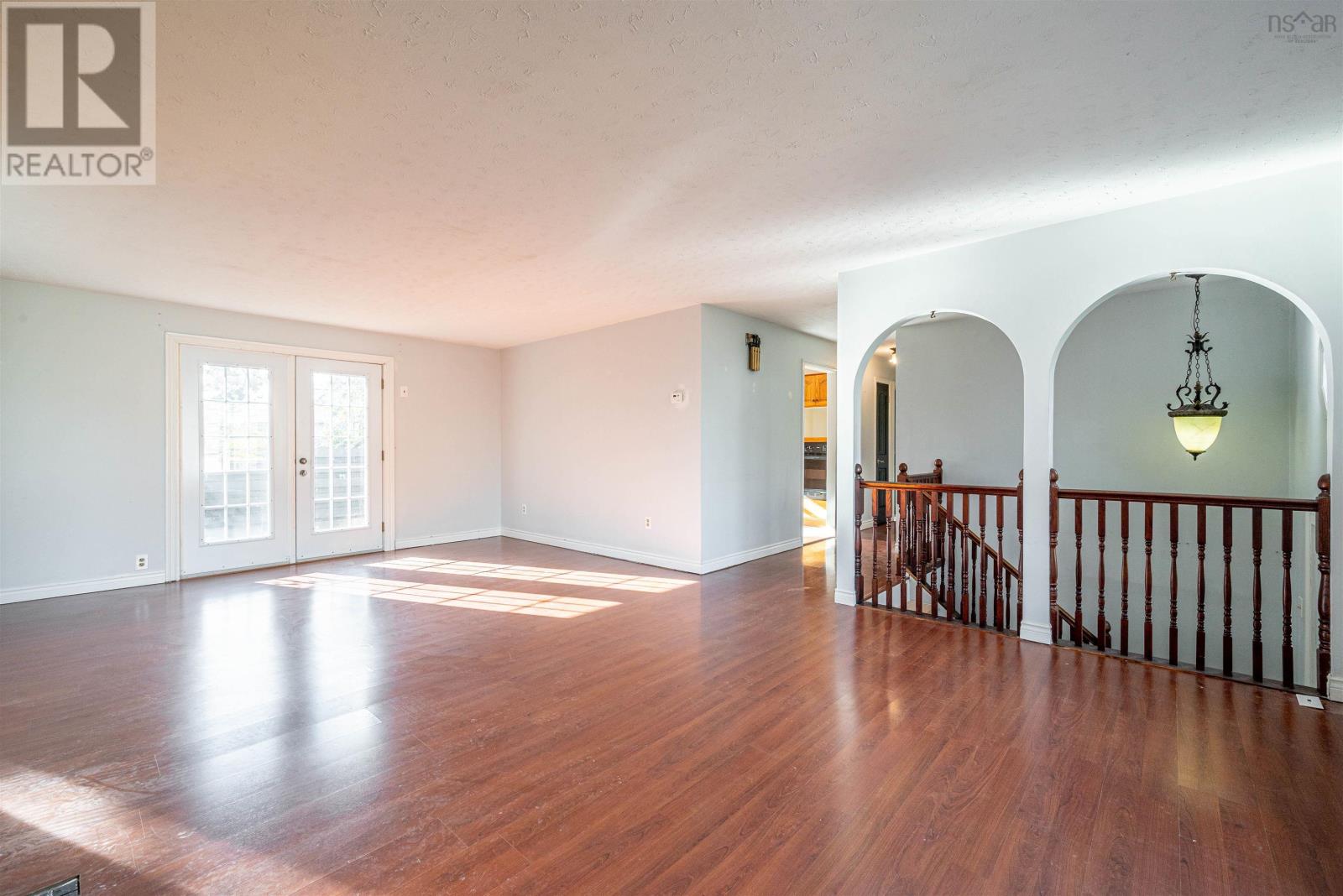3 Ambercrest Place