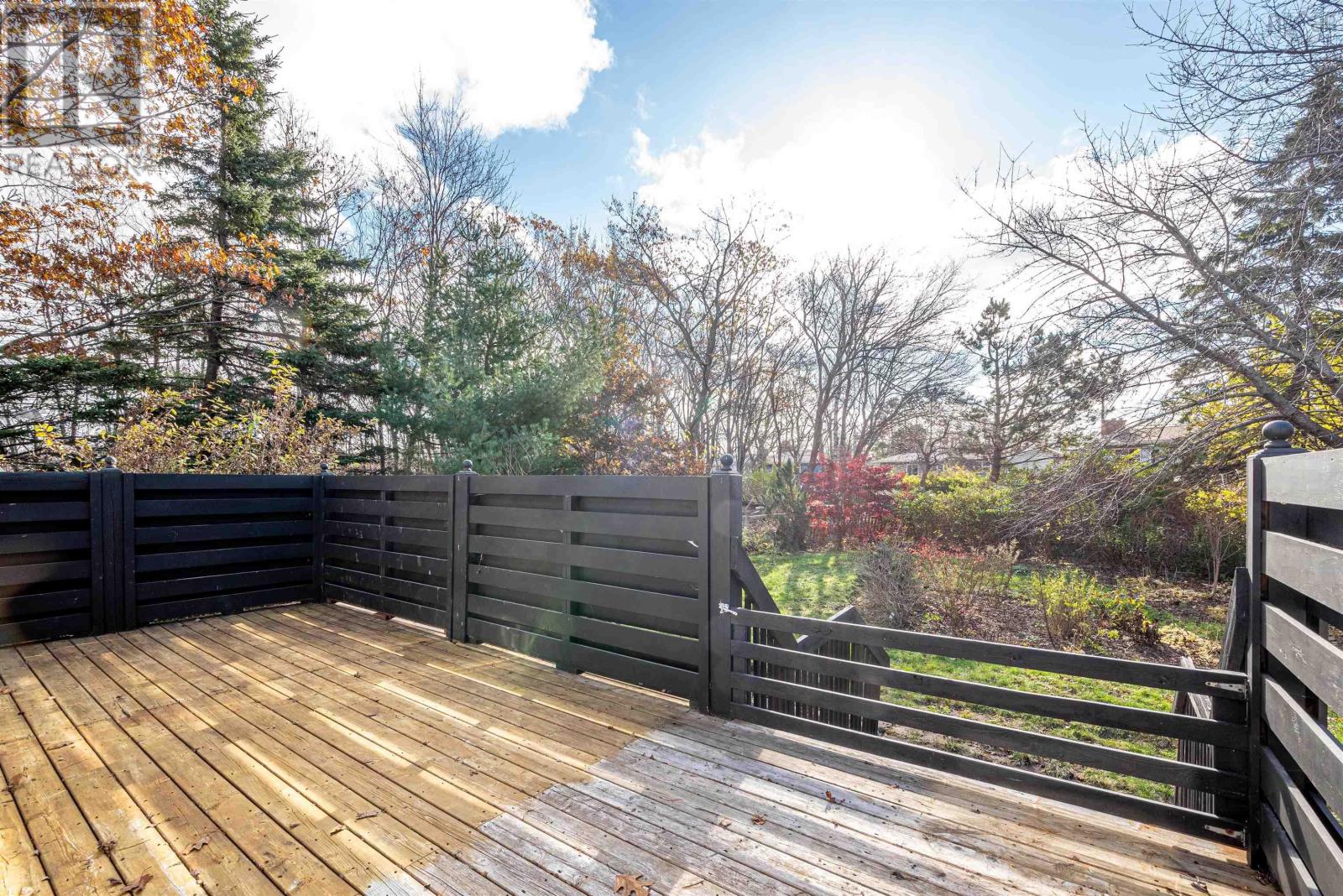 3 Ambercrest Place