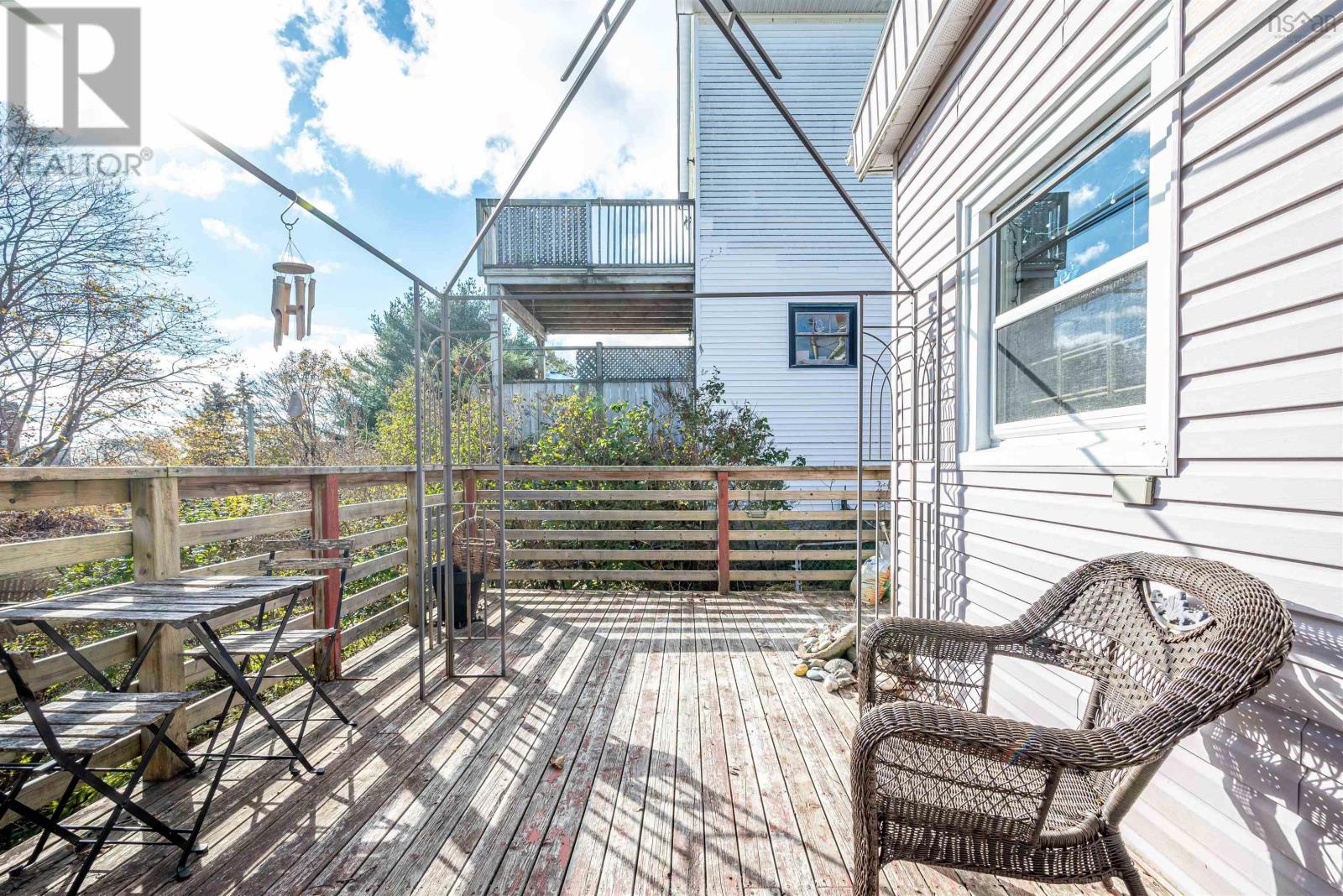106 Thistle Street