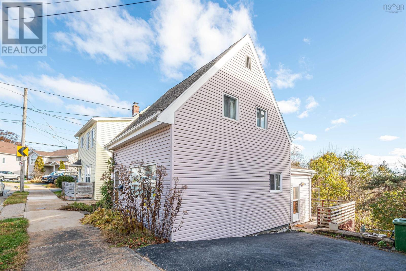106 Thistle Street