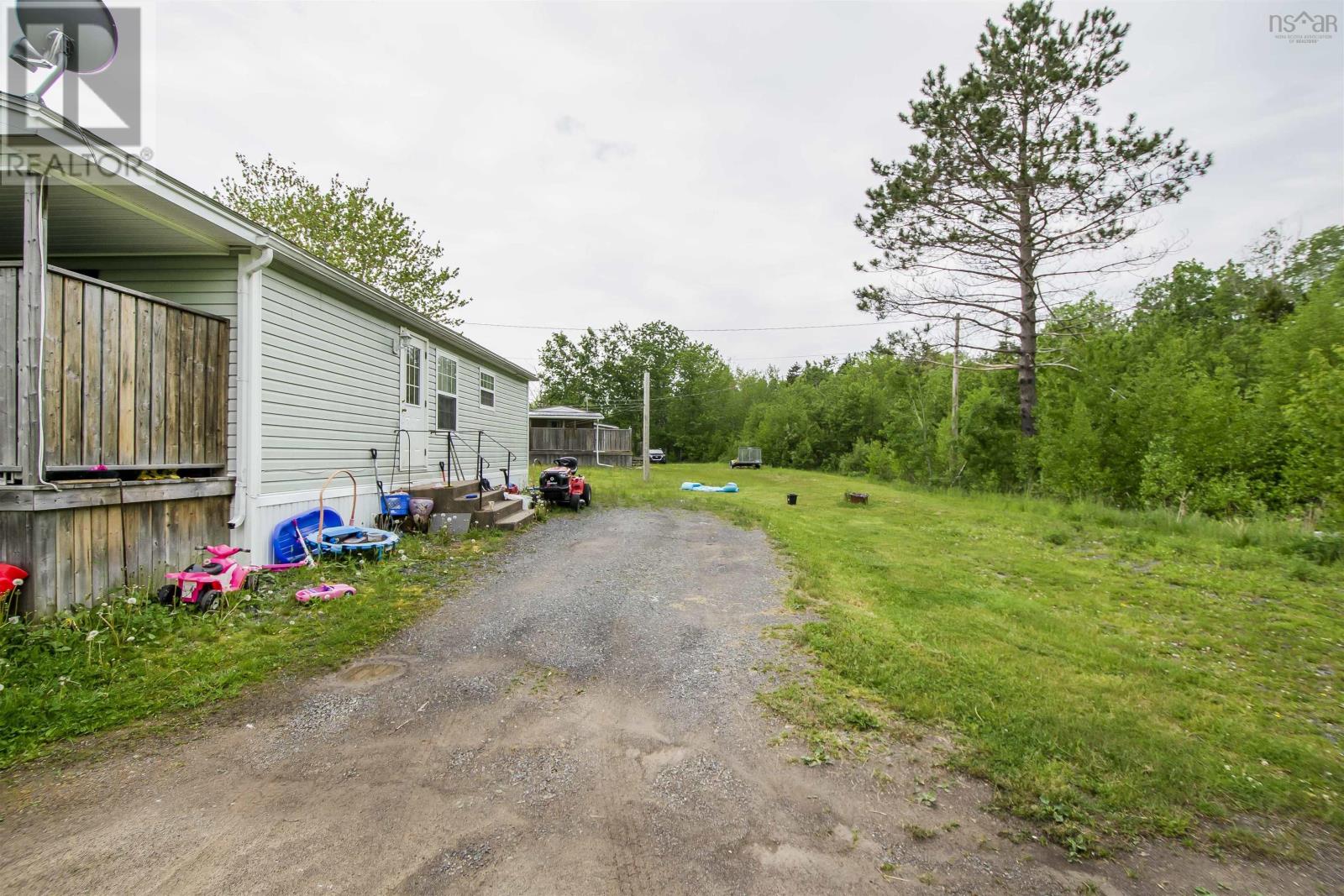 109 Marsh Road