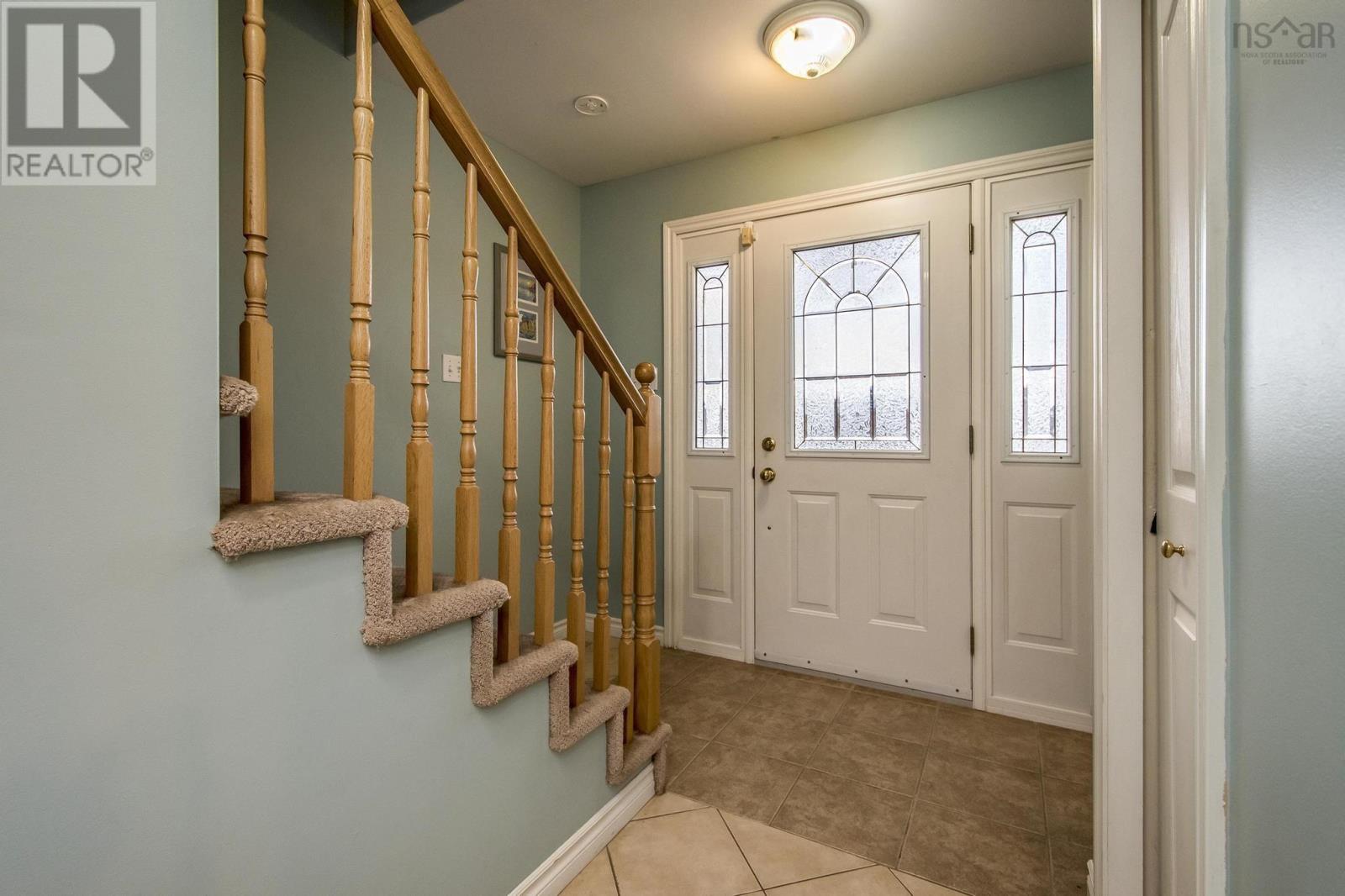 77 Lawlor Crescent