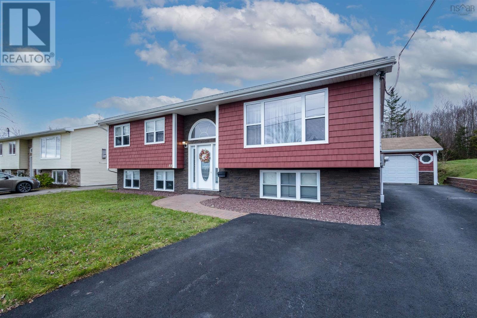 88 Melissa Crescent