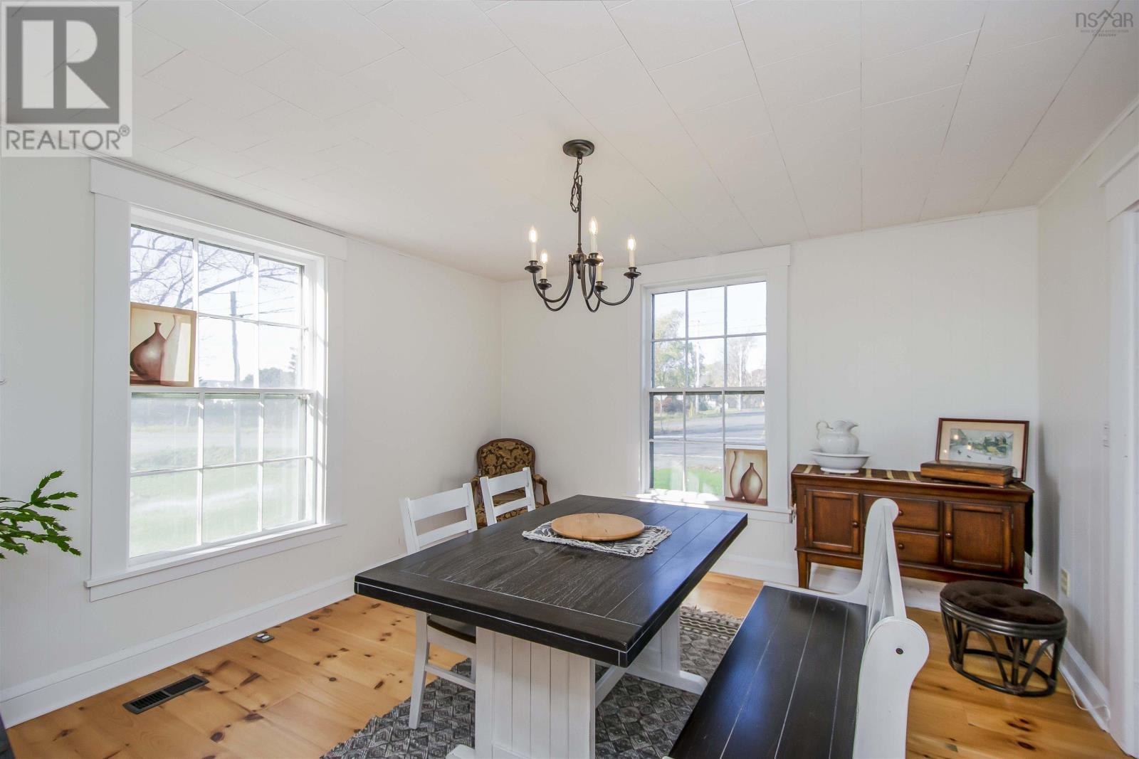 4164 Highway 201