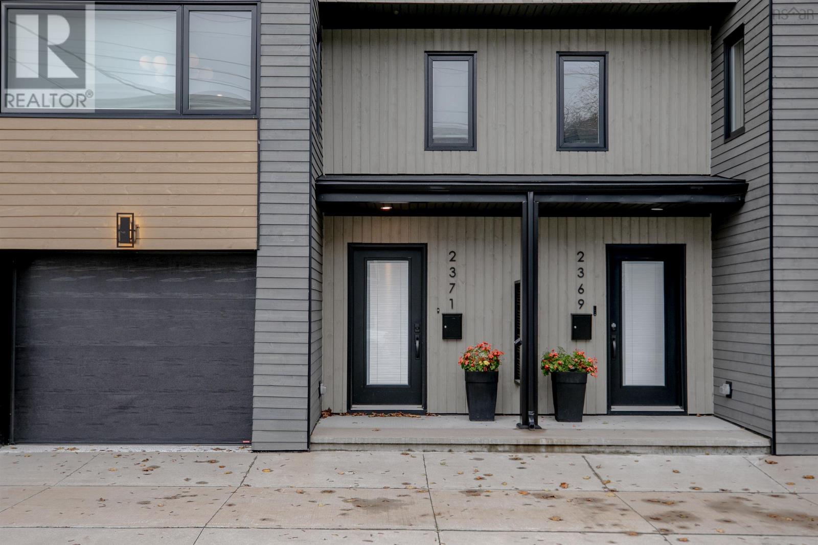2371 Creighton Street