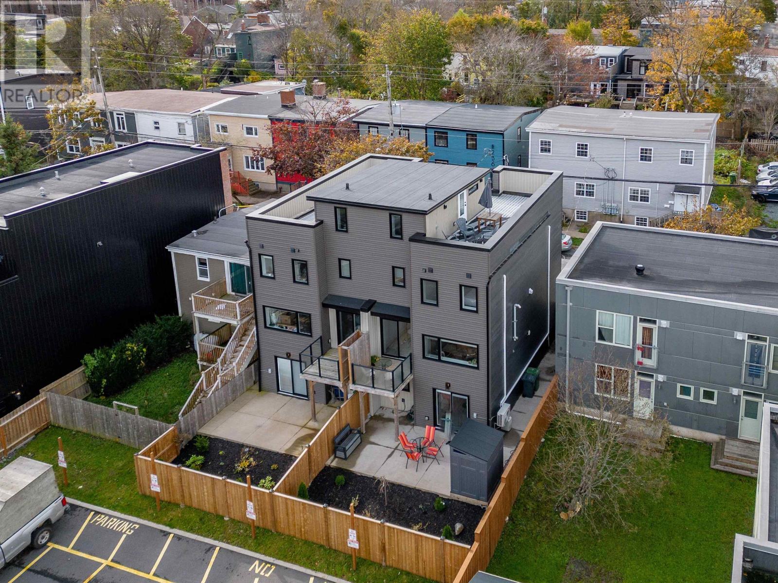 2371 Creighton Street