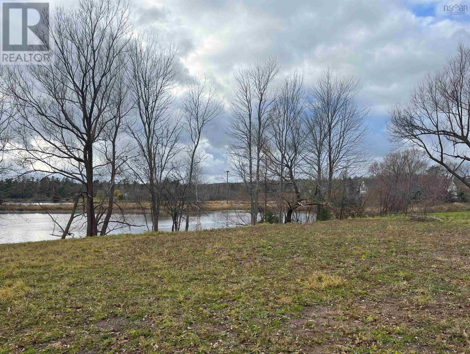 Lot 1 Highway 376