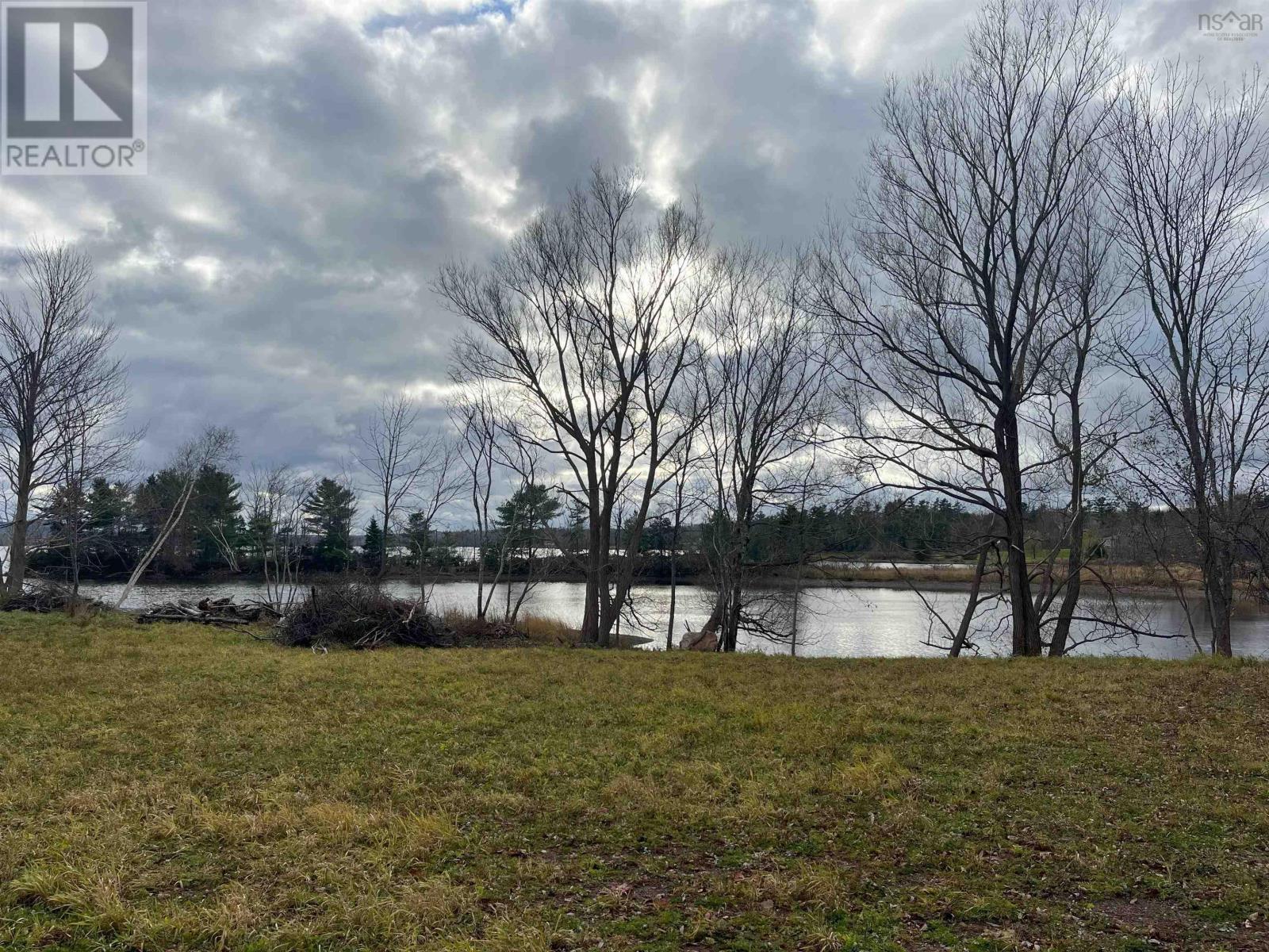 Lot 1 Highway 376
