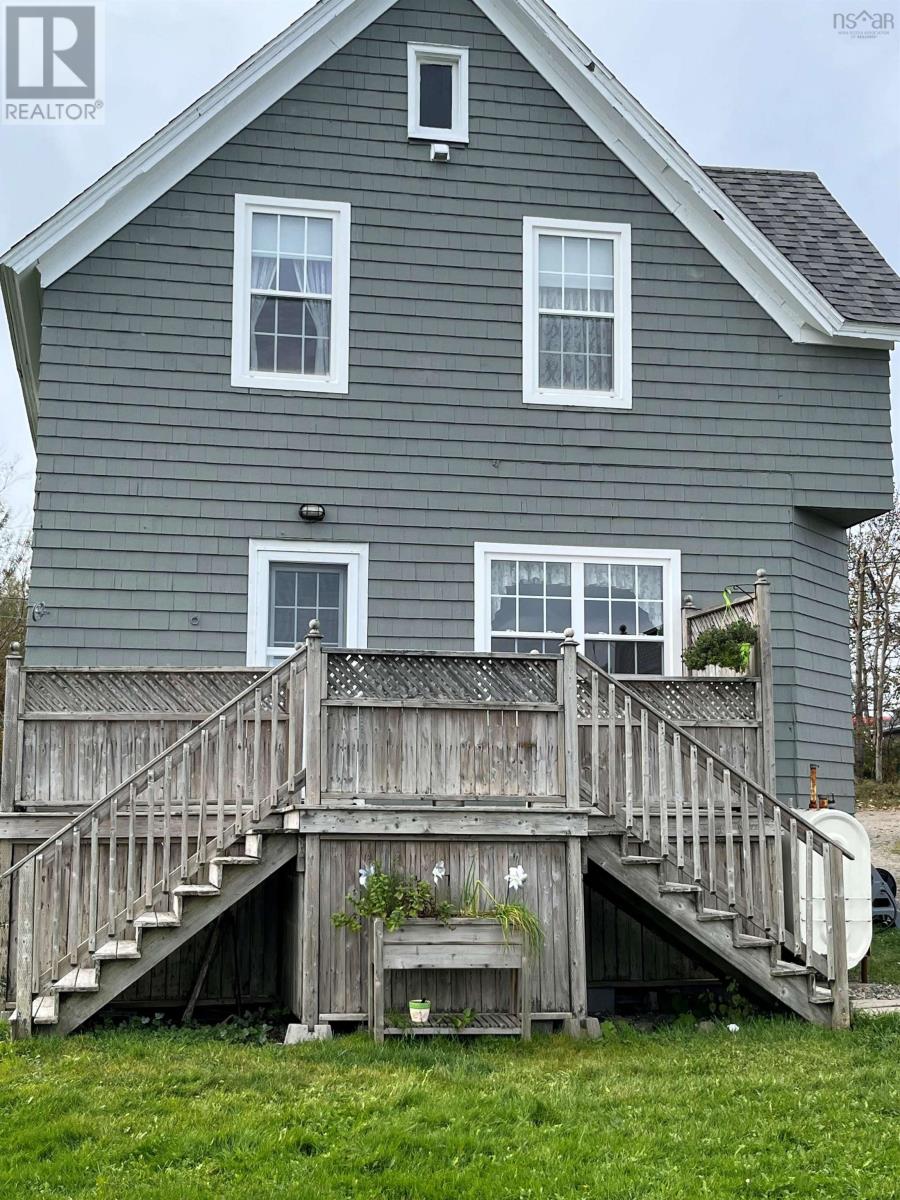 7 Shawn Avenue