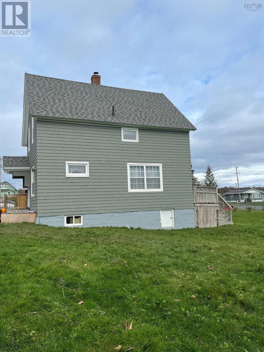 7 Shawn Avenue