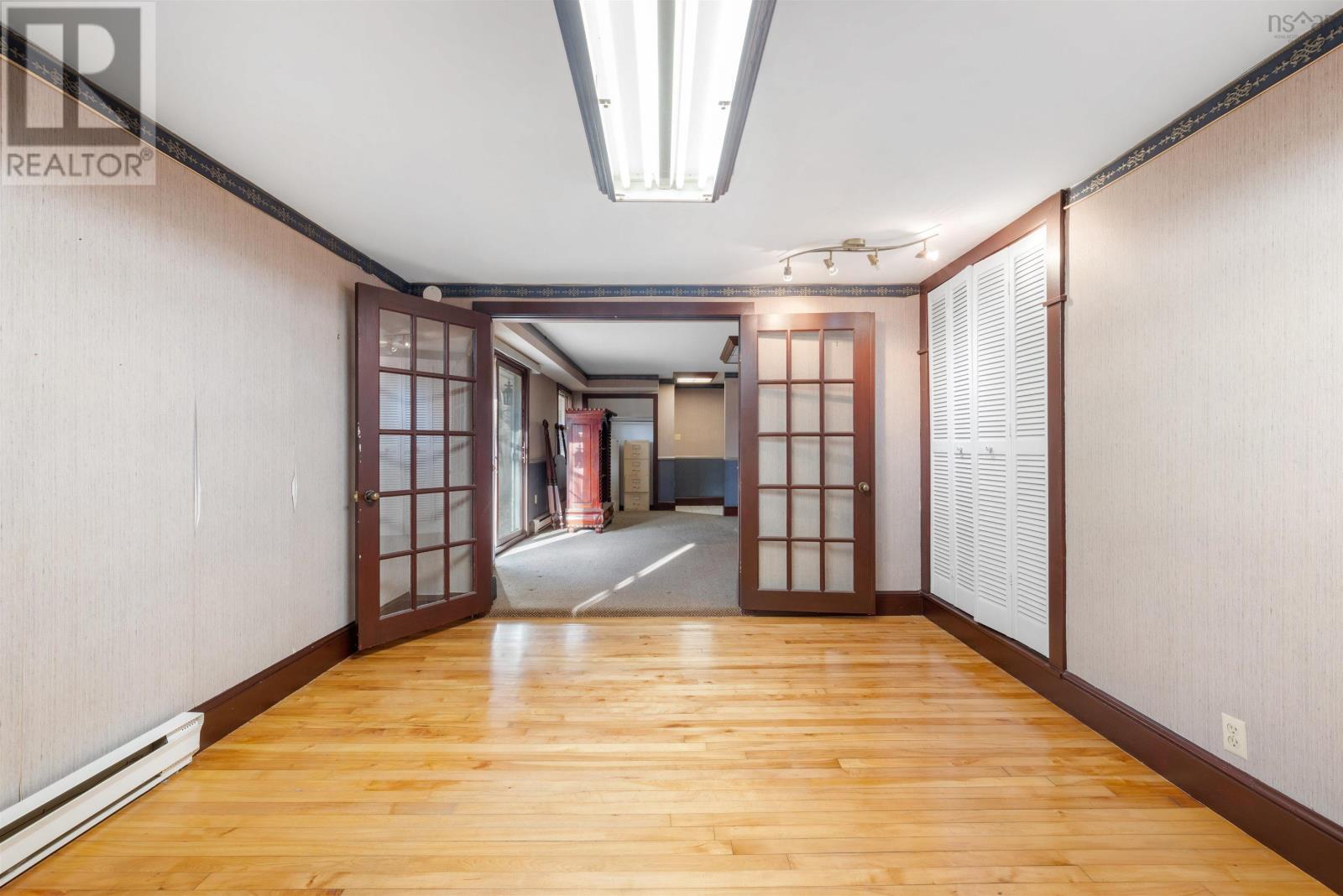 390 Bedford Highway