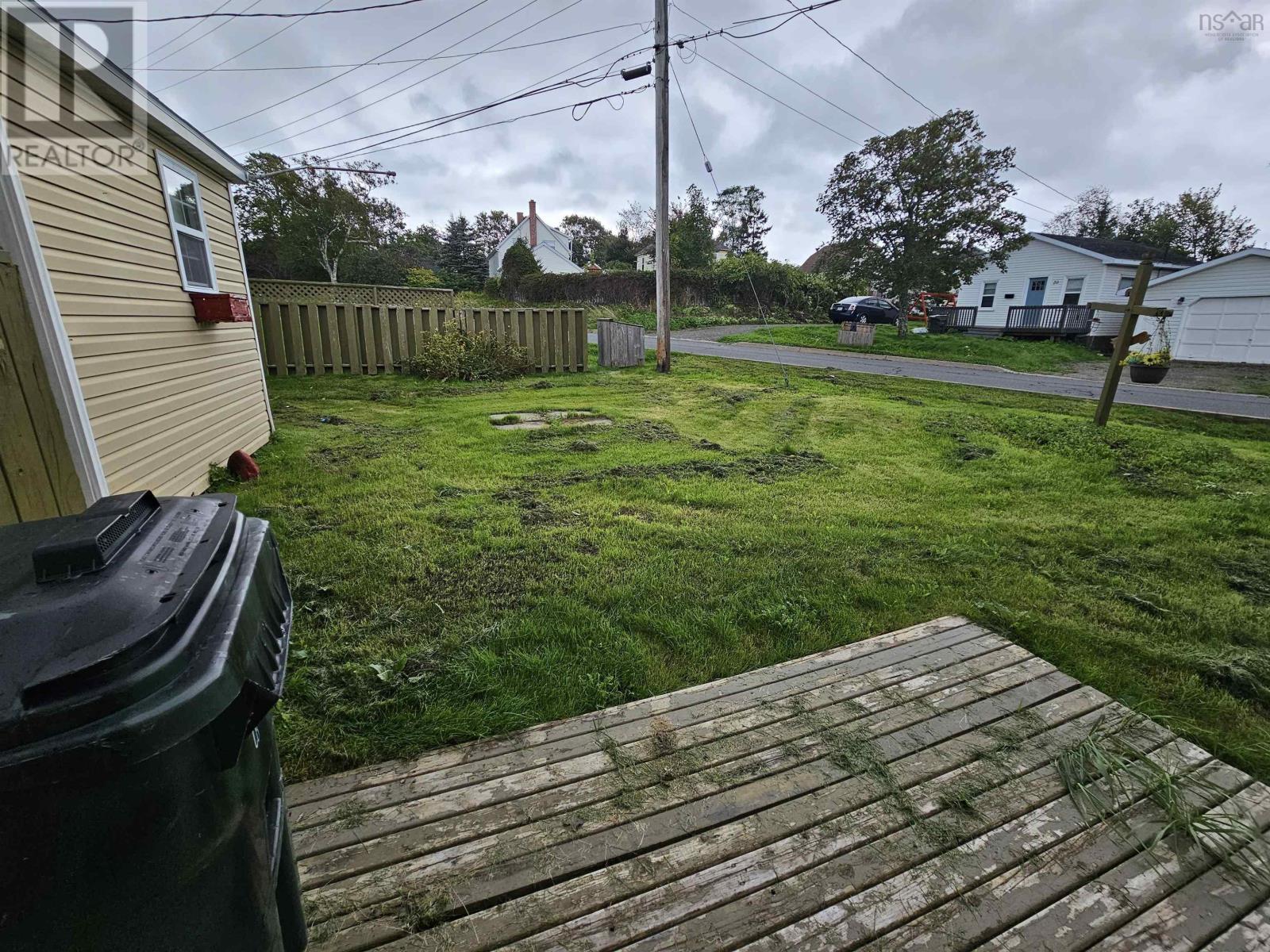 61 Fraser Avenue
