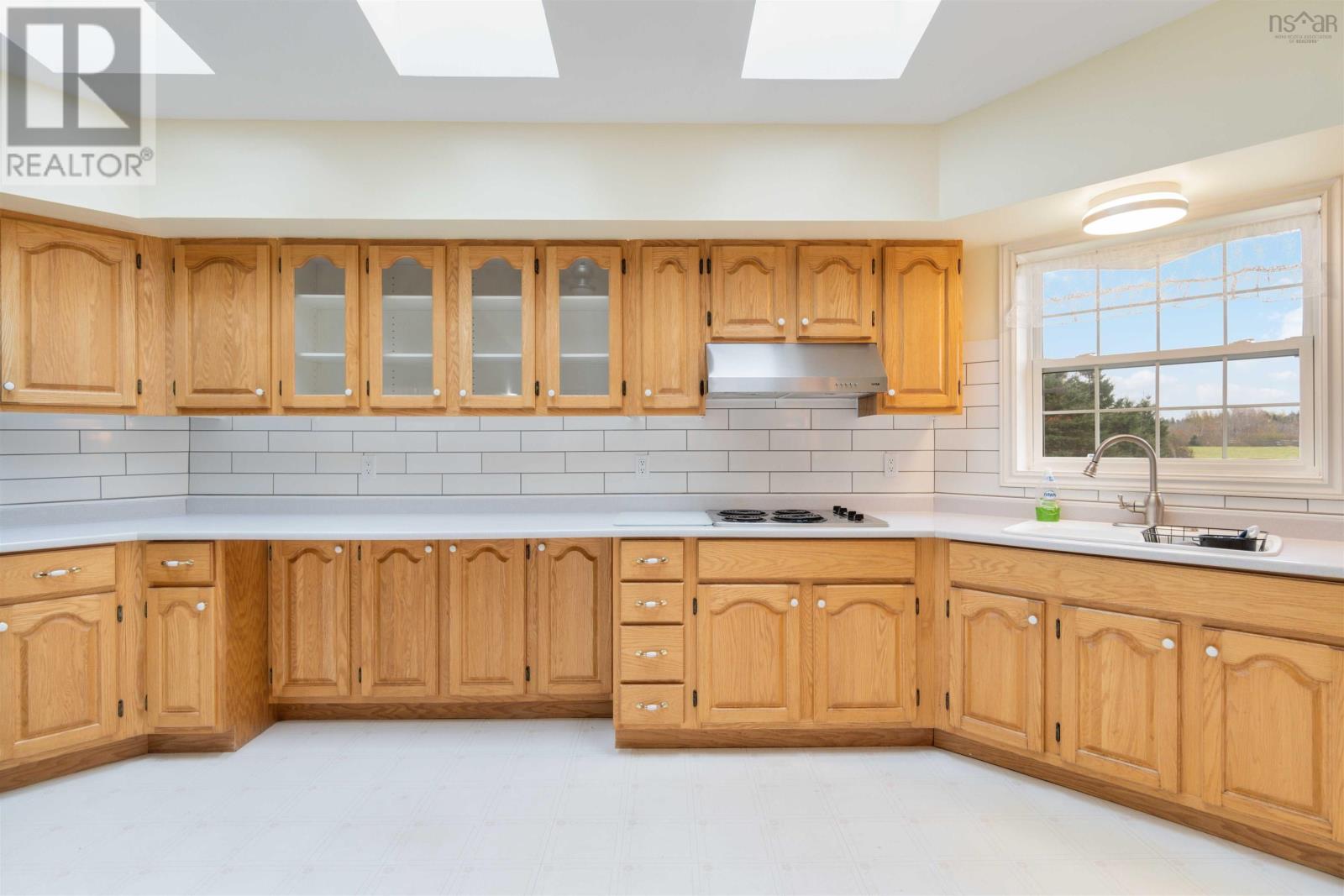 2408 Victoria Road