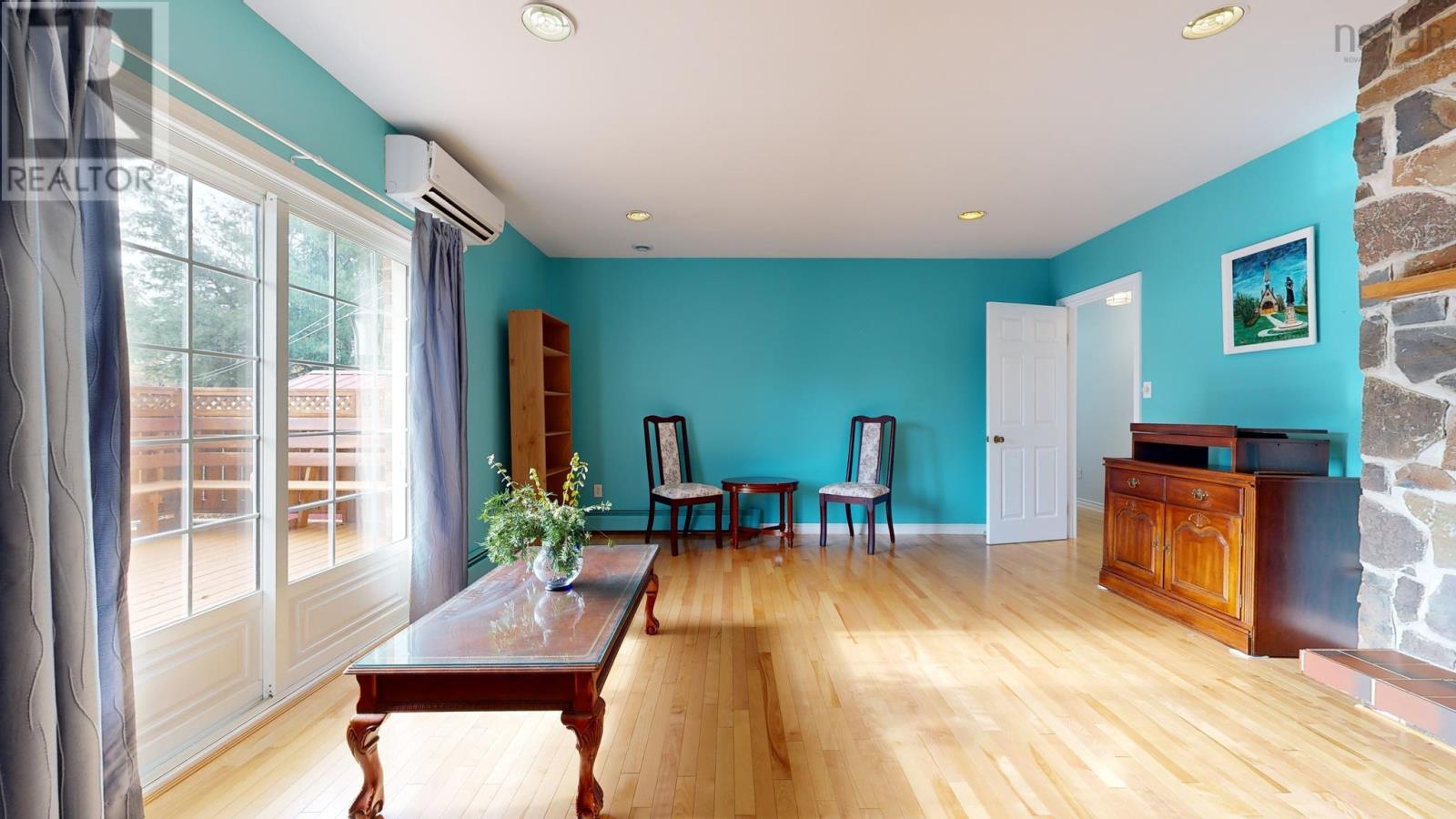2 Blossom Drive