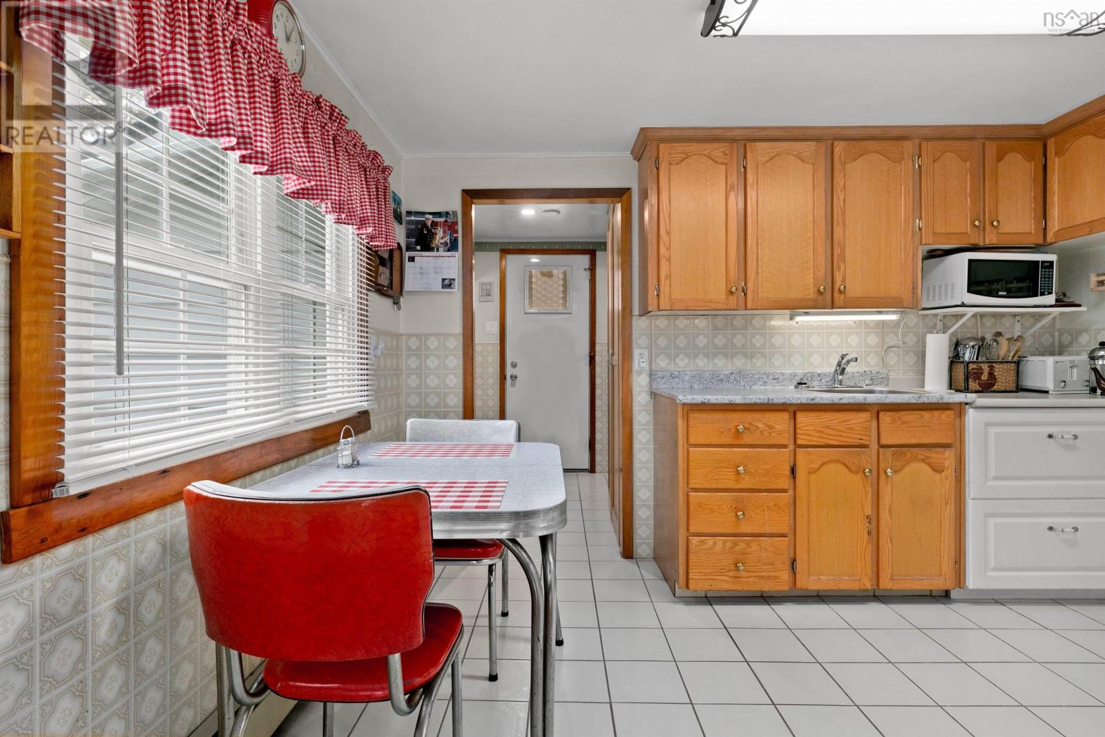 31 Clovis Avenue