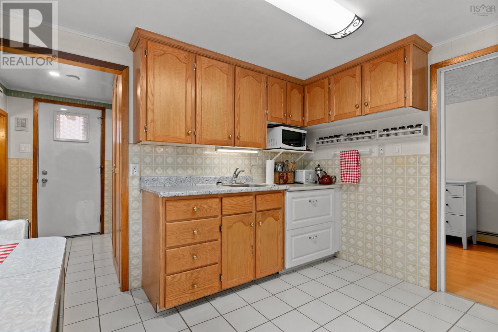 31 Clovis Avenue
