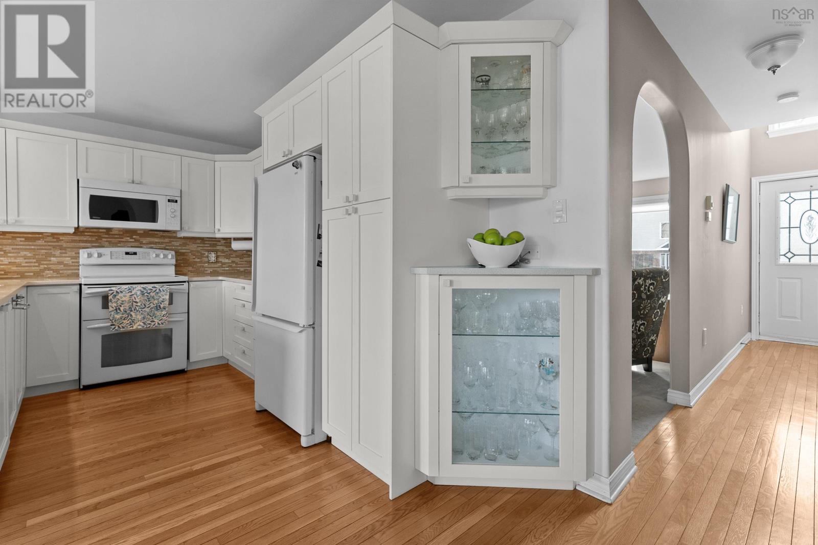 12 Royal Masts Way