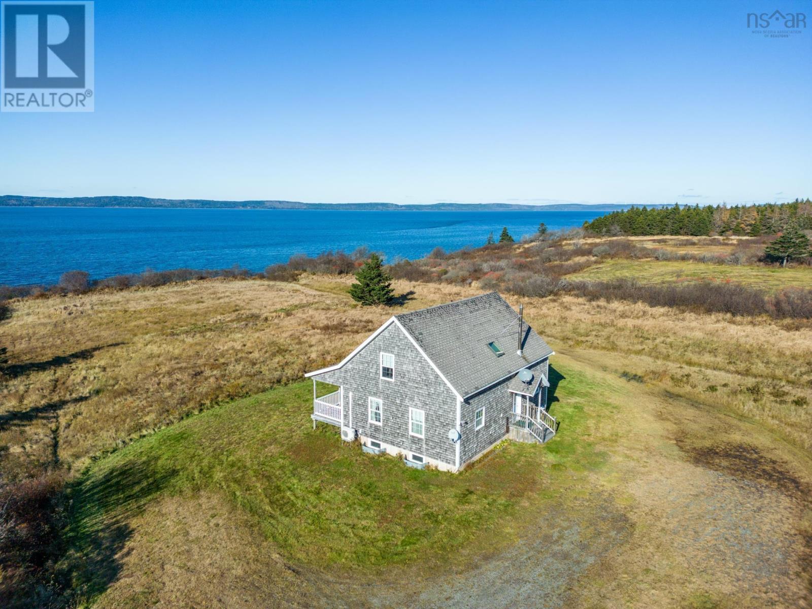 885 Fort Point Road