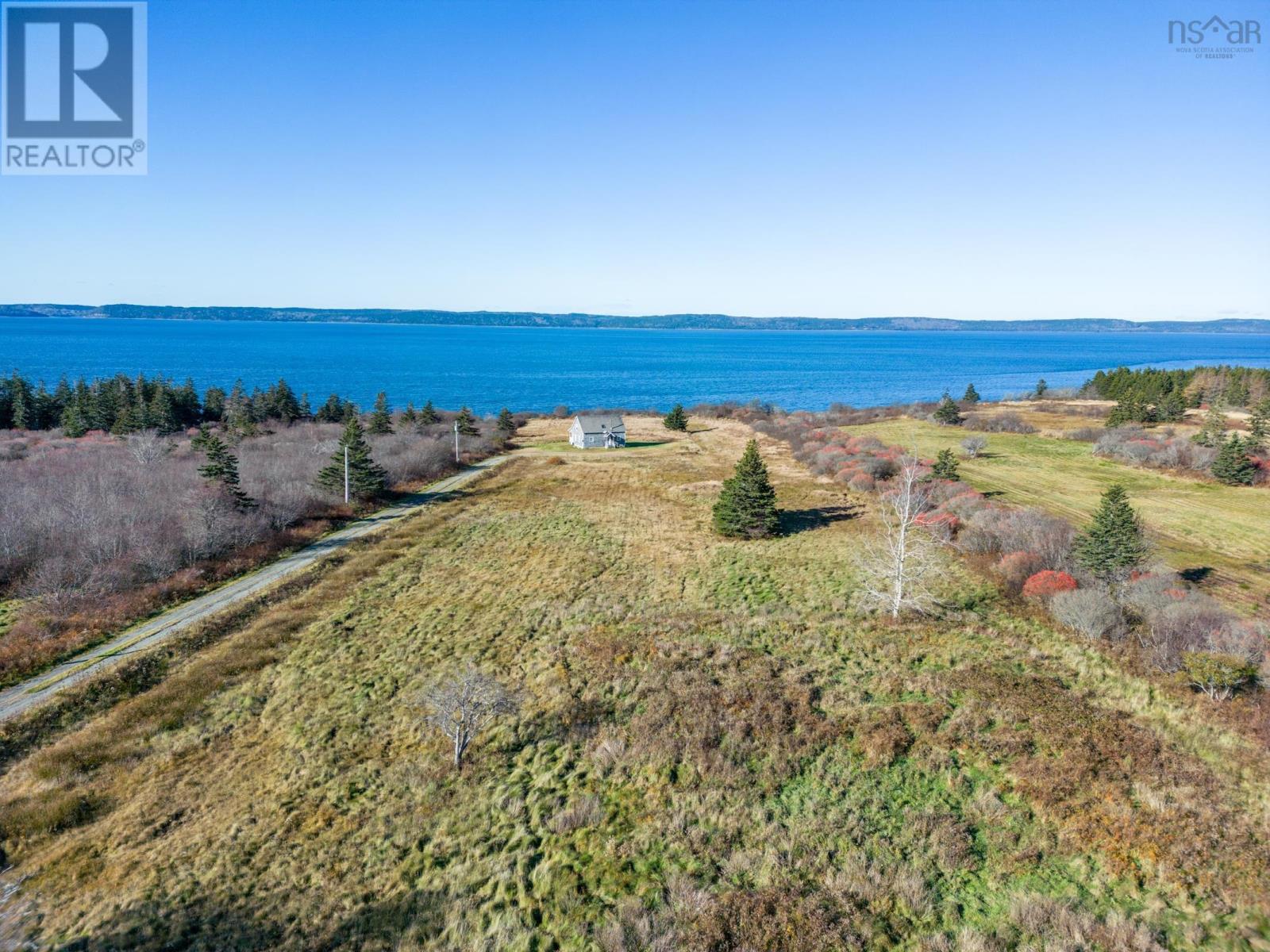 885 Fort Point Road