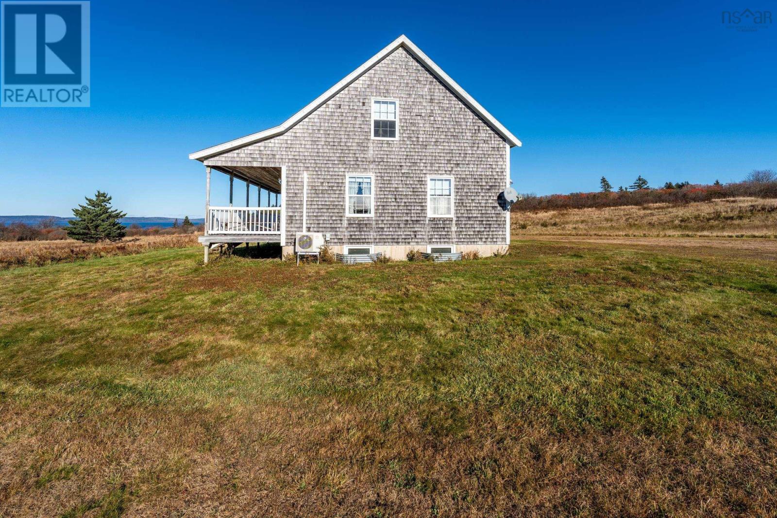 885 Fort Point Road