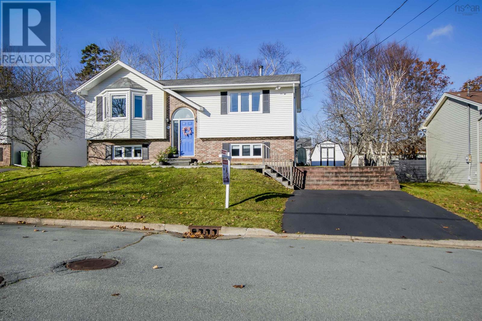 106 Ashdale Crescent