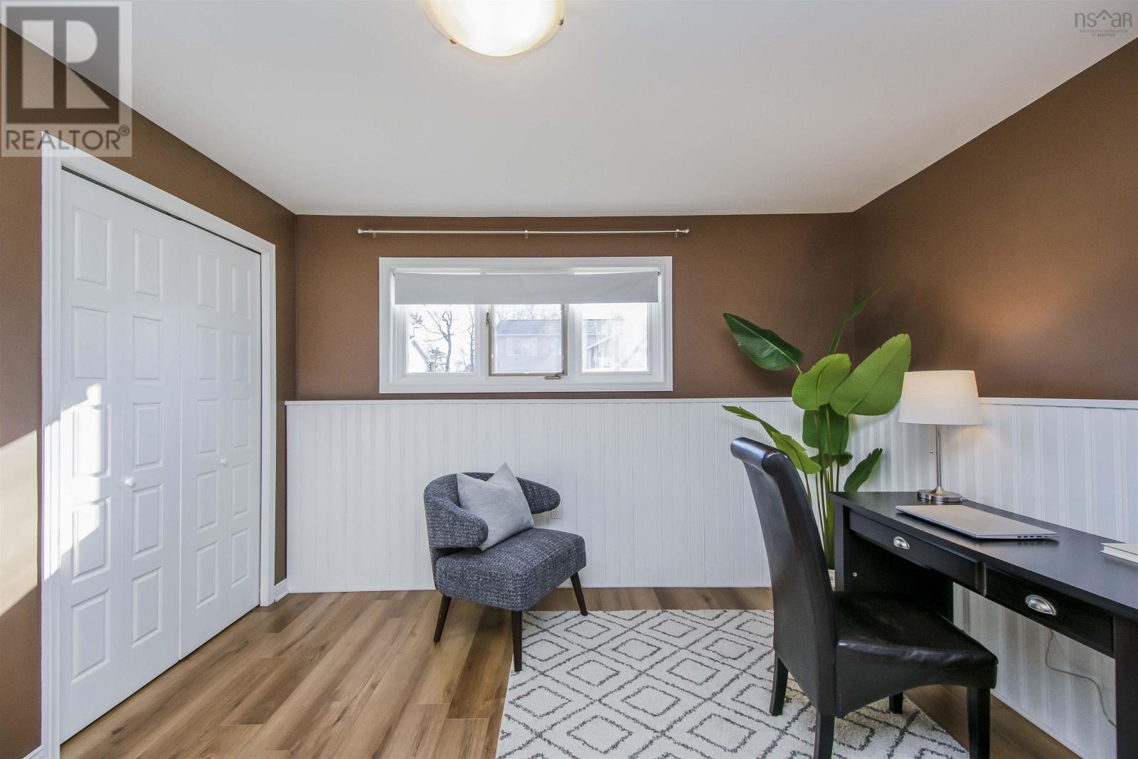 106 Ashdale Crescent