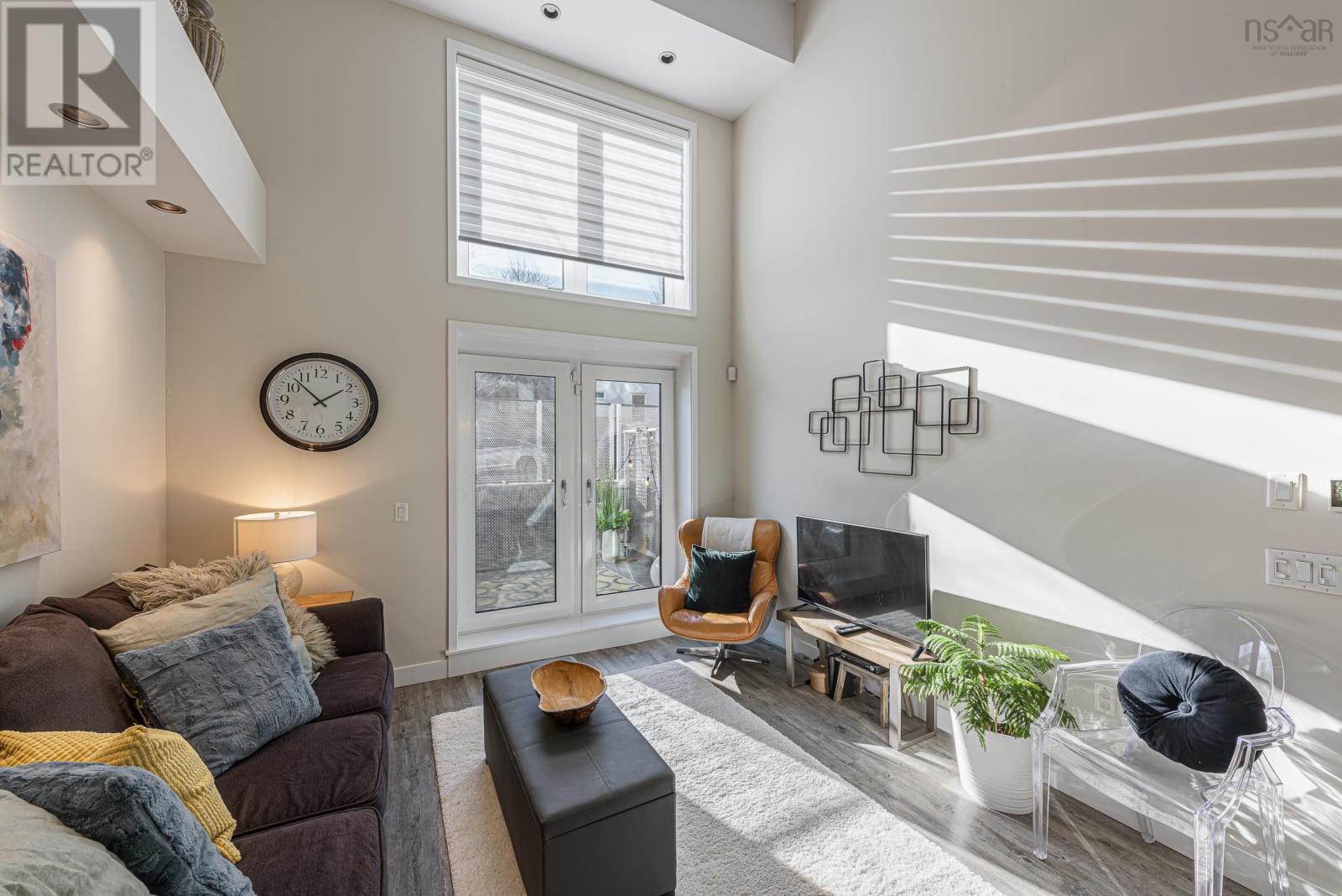 120 5662 Roberts Street, #120