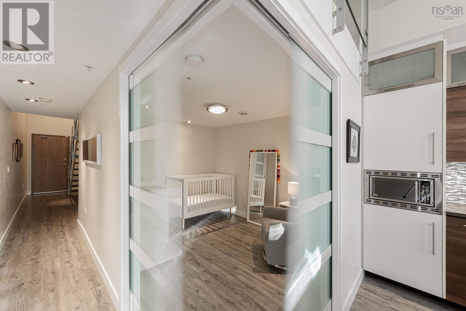 120 5662 Roberts Street, #120