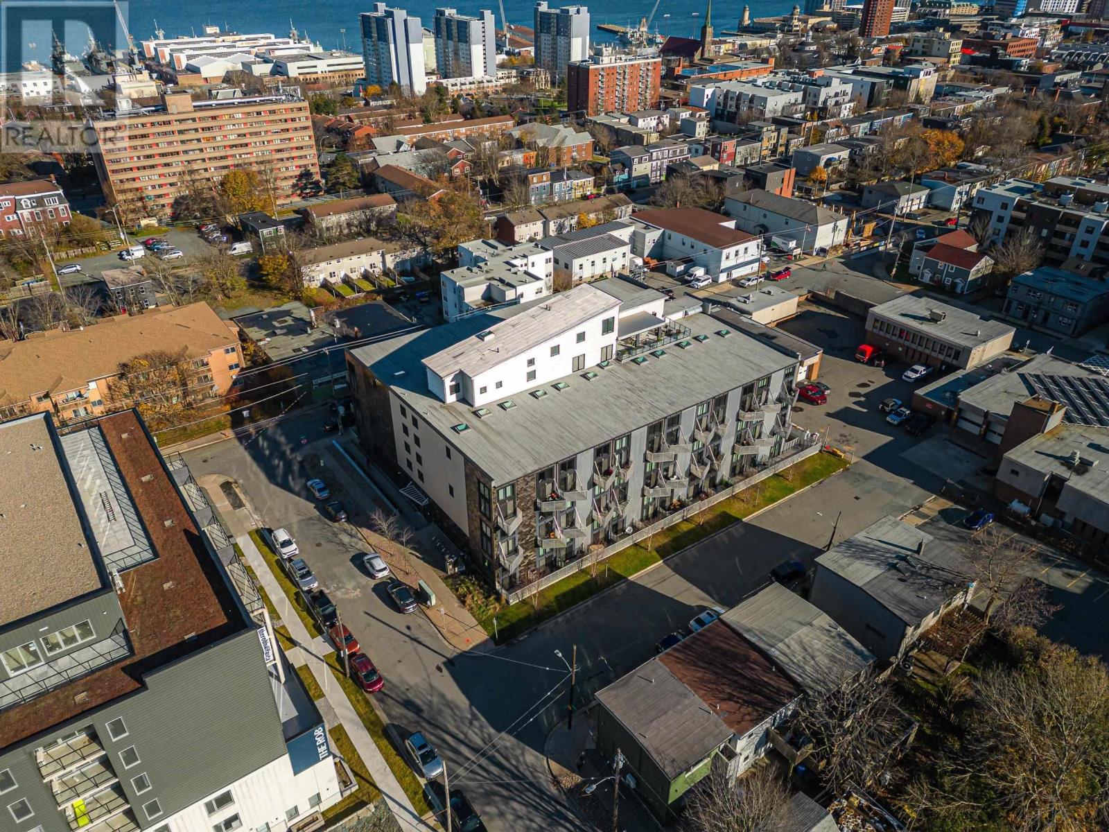 120 5662 Roberts Street, #120
