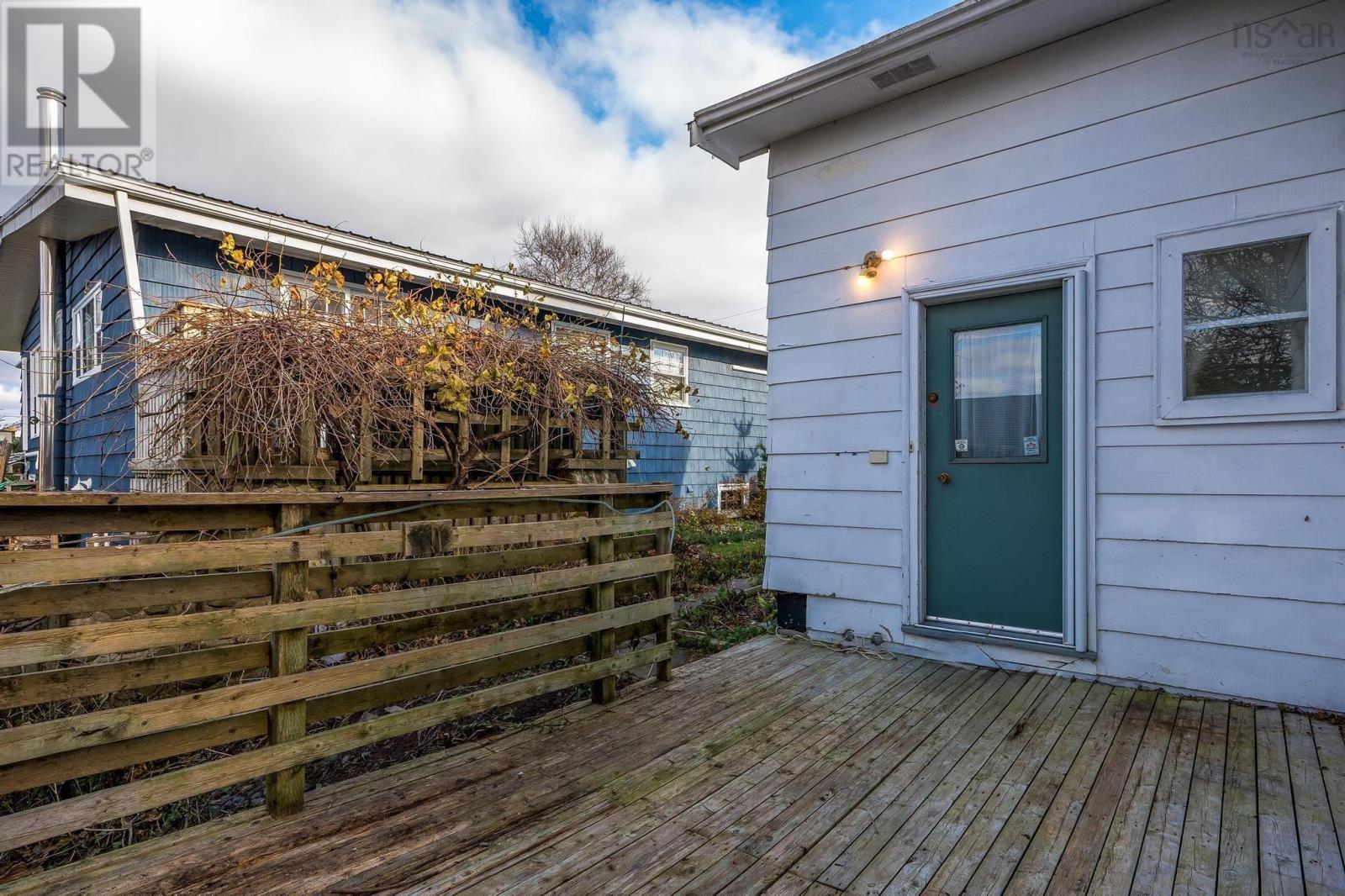 17 Langley Avenue