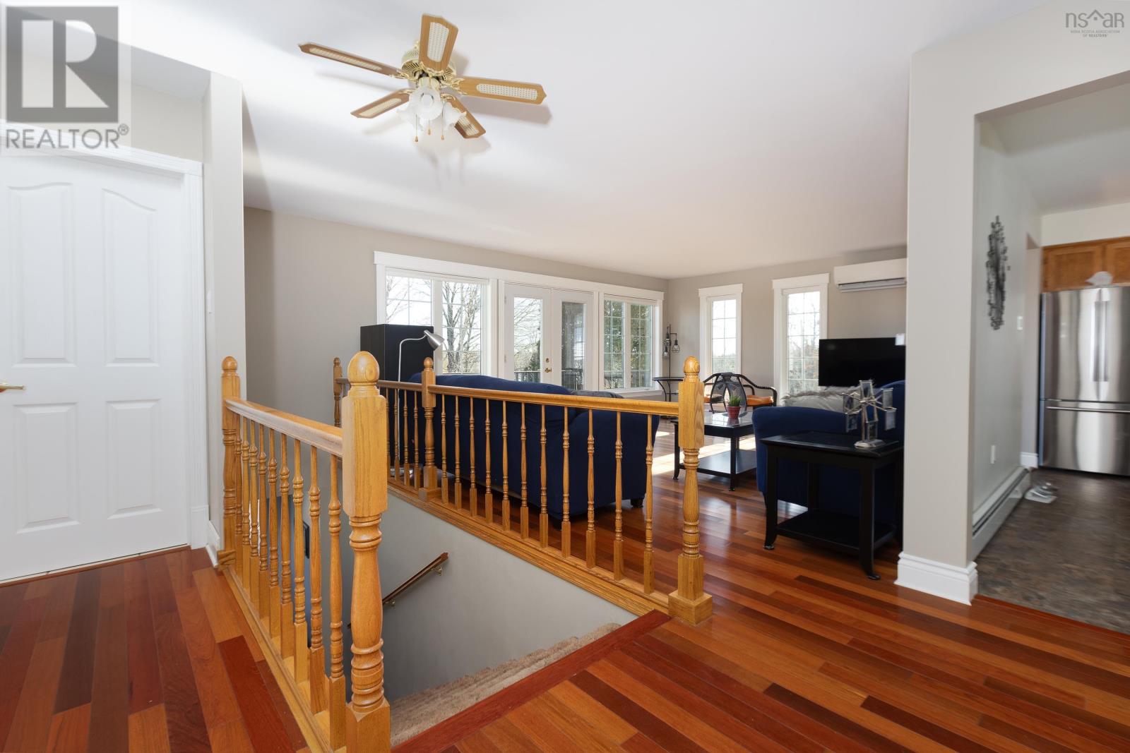 546 East Uniacke Road