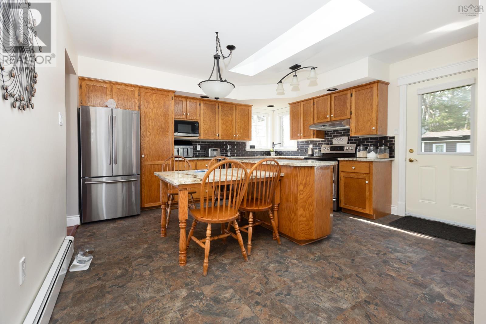 546 East Uniacke Road