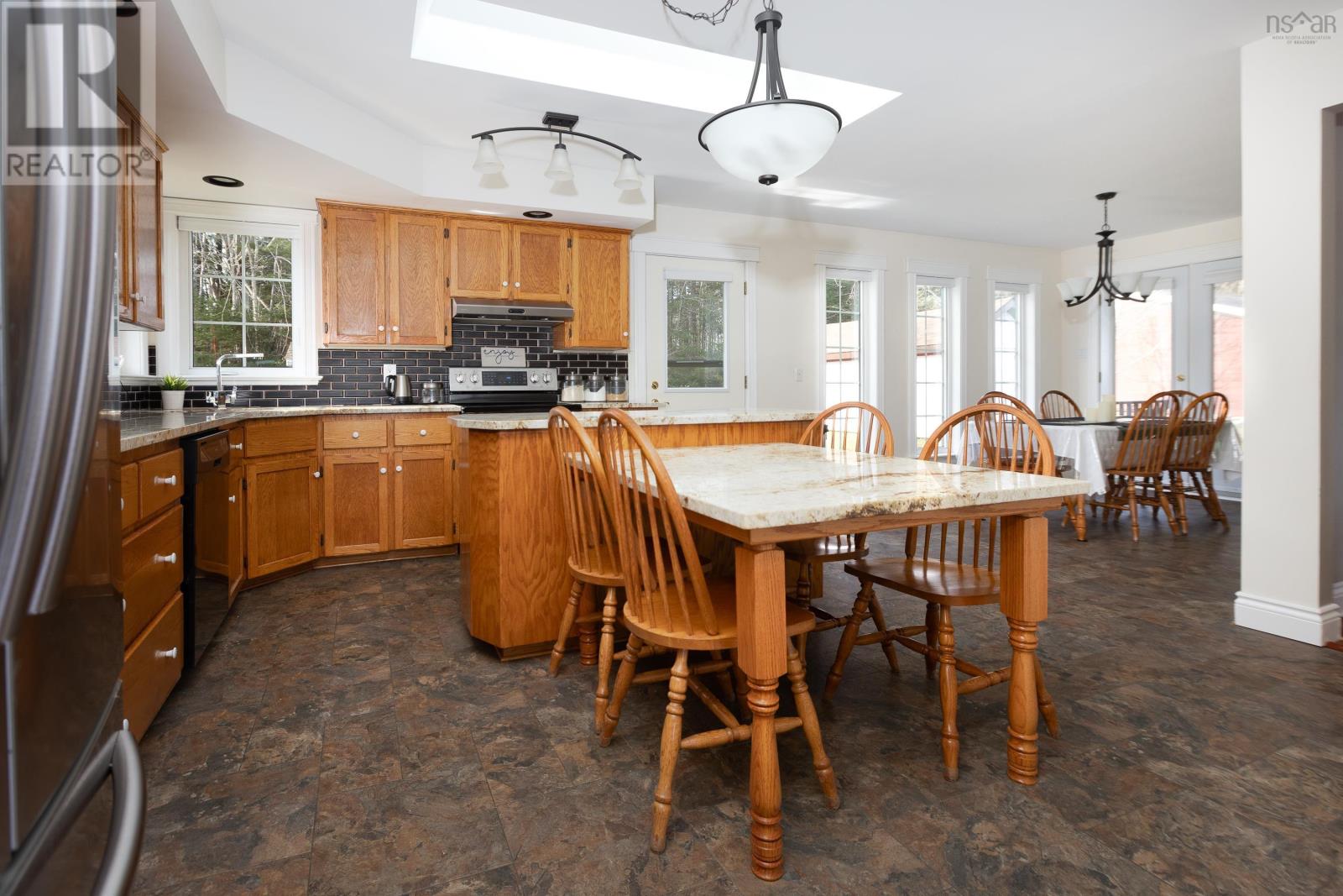546 East Uniacke Road